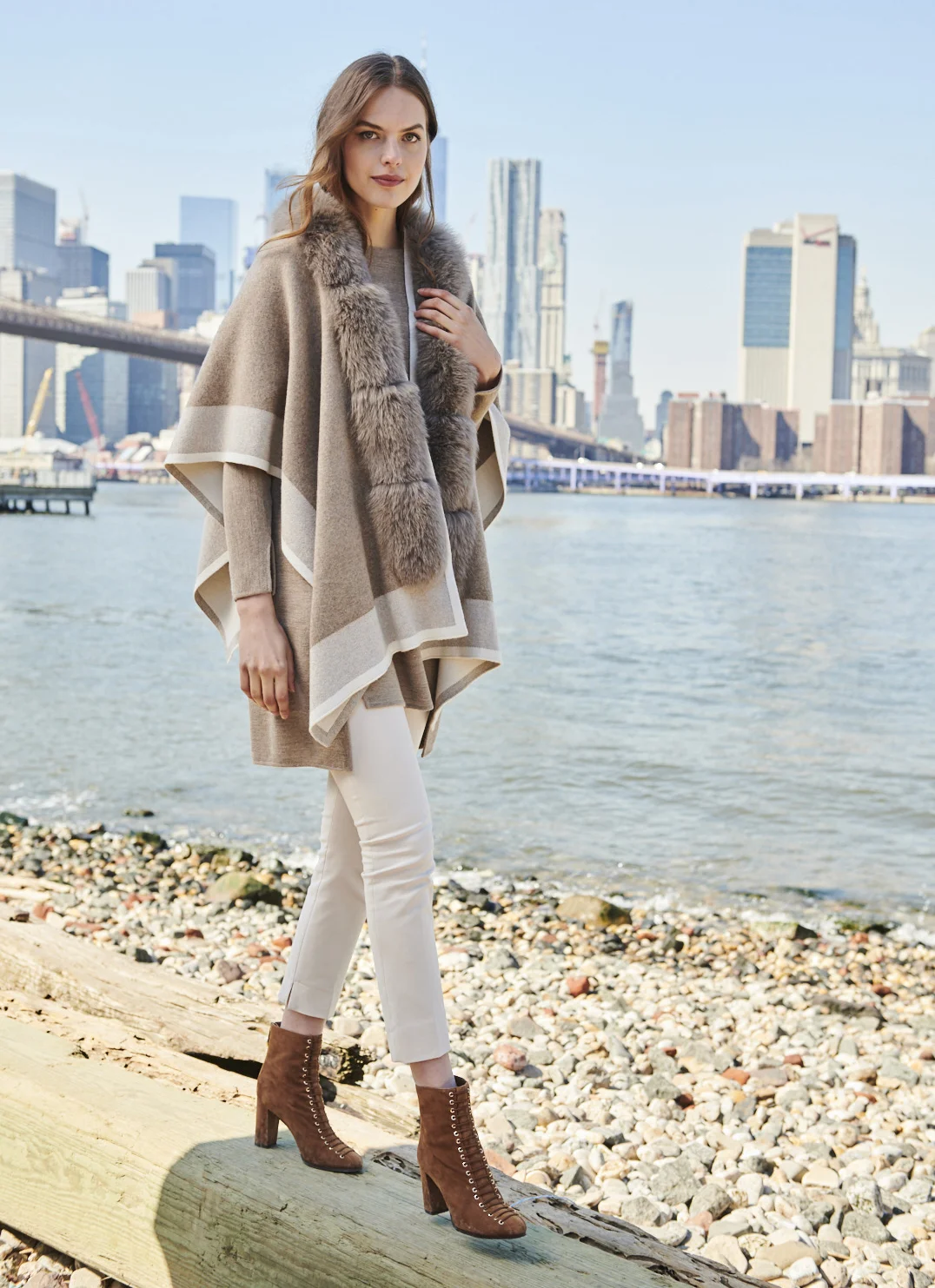 KNIT CAPE WITH FUR COLLAR FOX Colors: Sizes: S, M, L