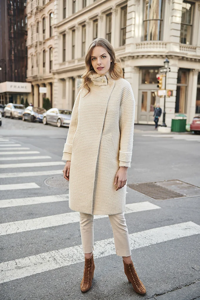 COAT CATALINA WITH FUR COLLAR AT- 361 Colors: white stripes, solid black Sizes: S, M, L