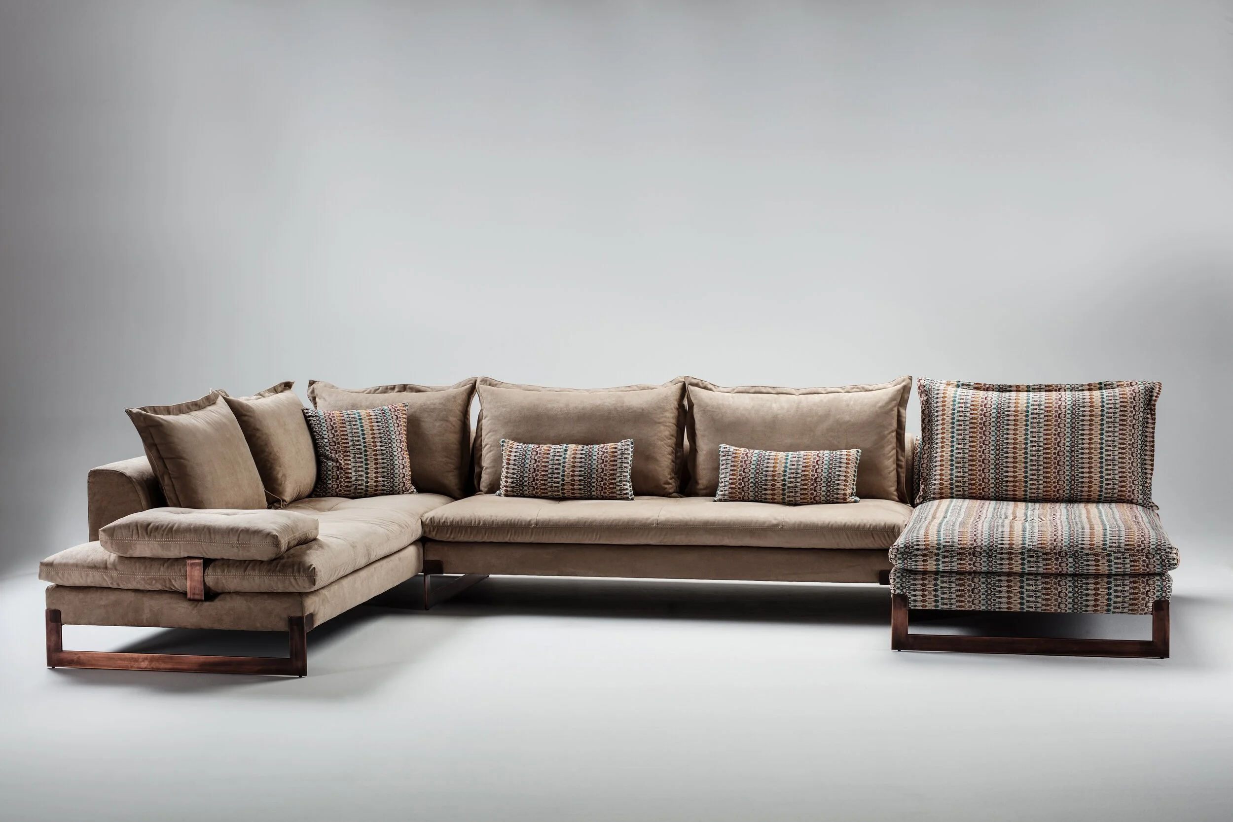 1. sofa AMSTERDAM [CAMPUS] 1.jpg