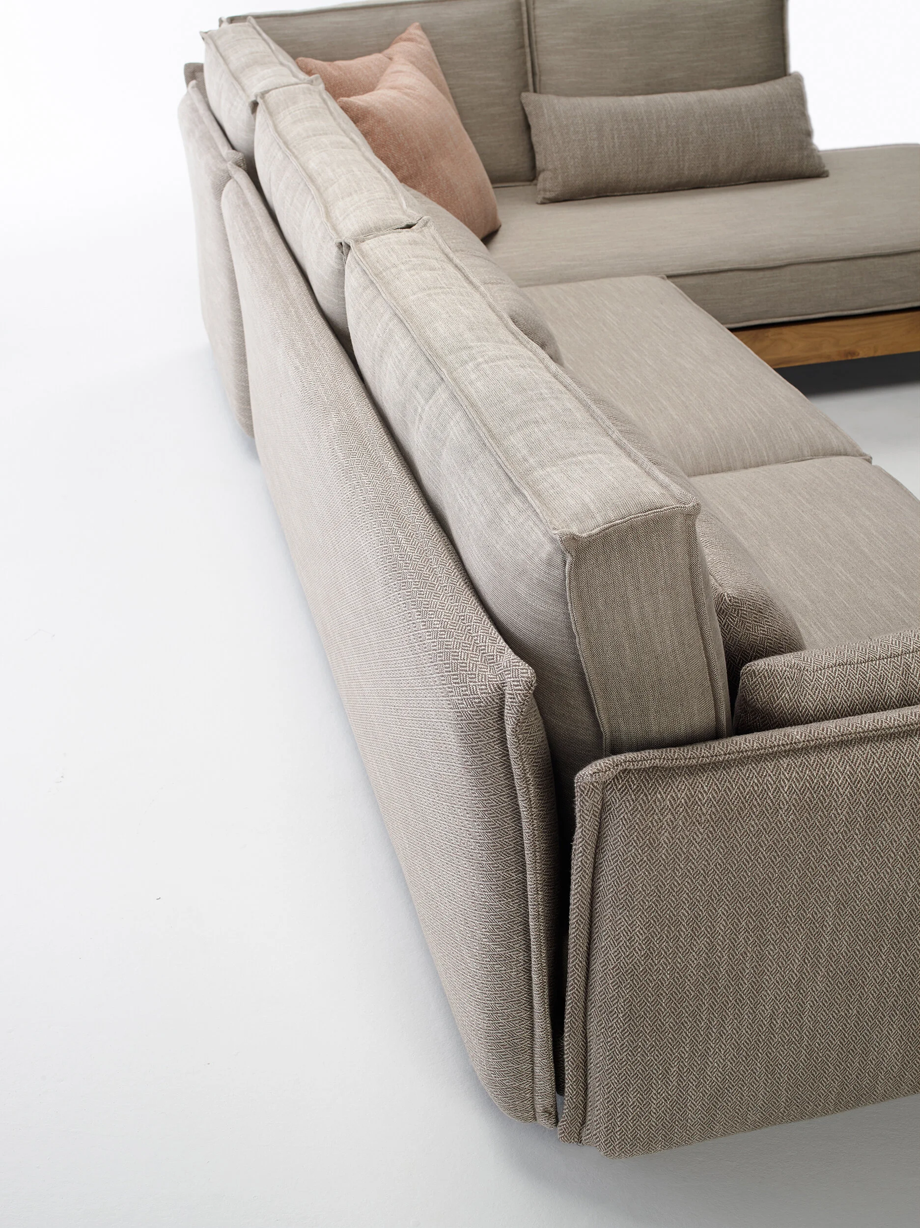22. sofa ARCO [EMEA] 3.jpg