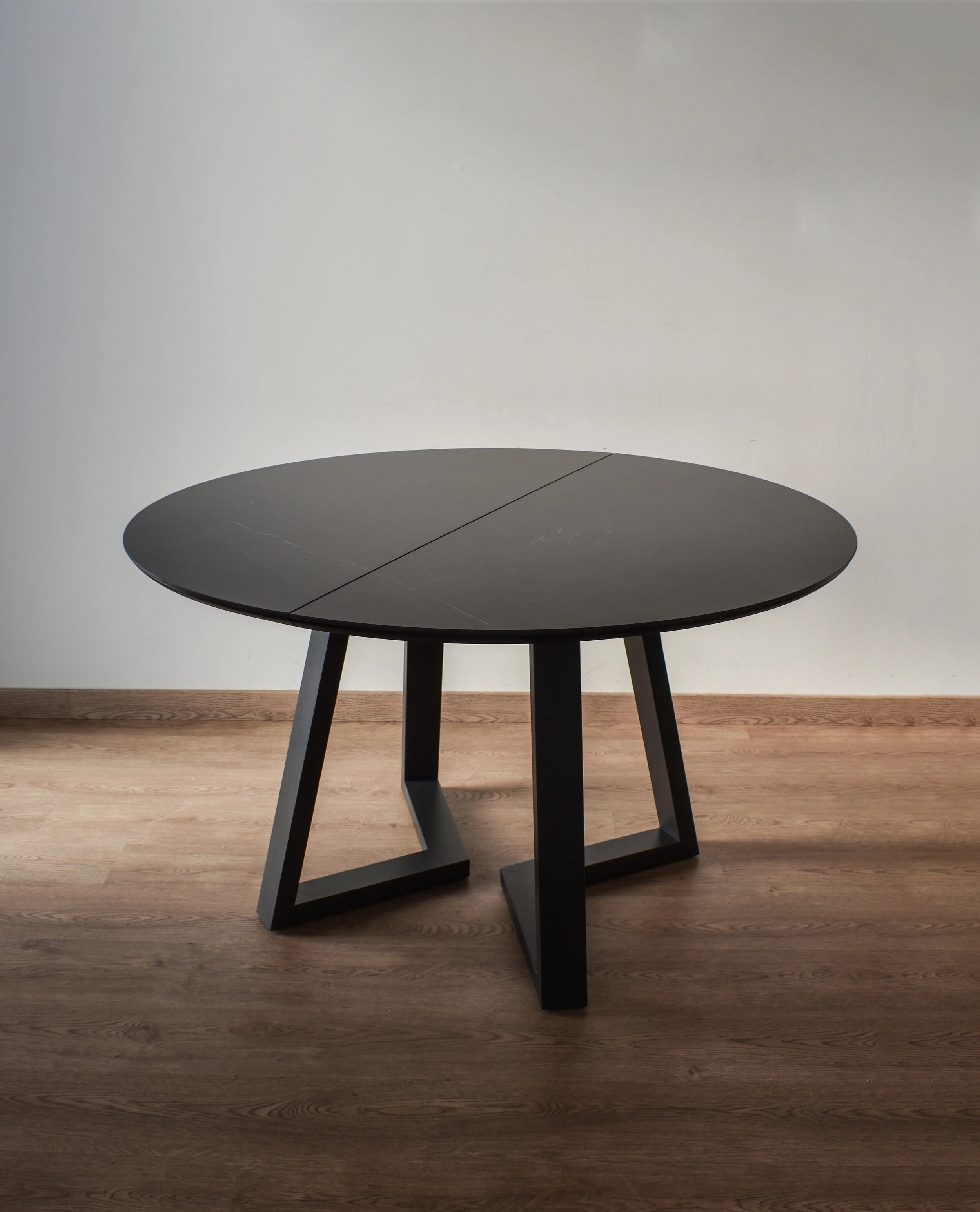 1. table DEXTER [TROPICAL] 2.JPG