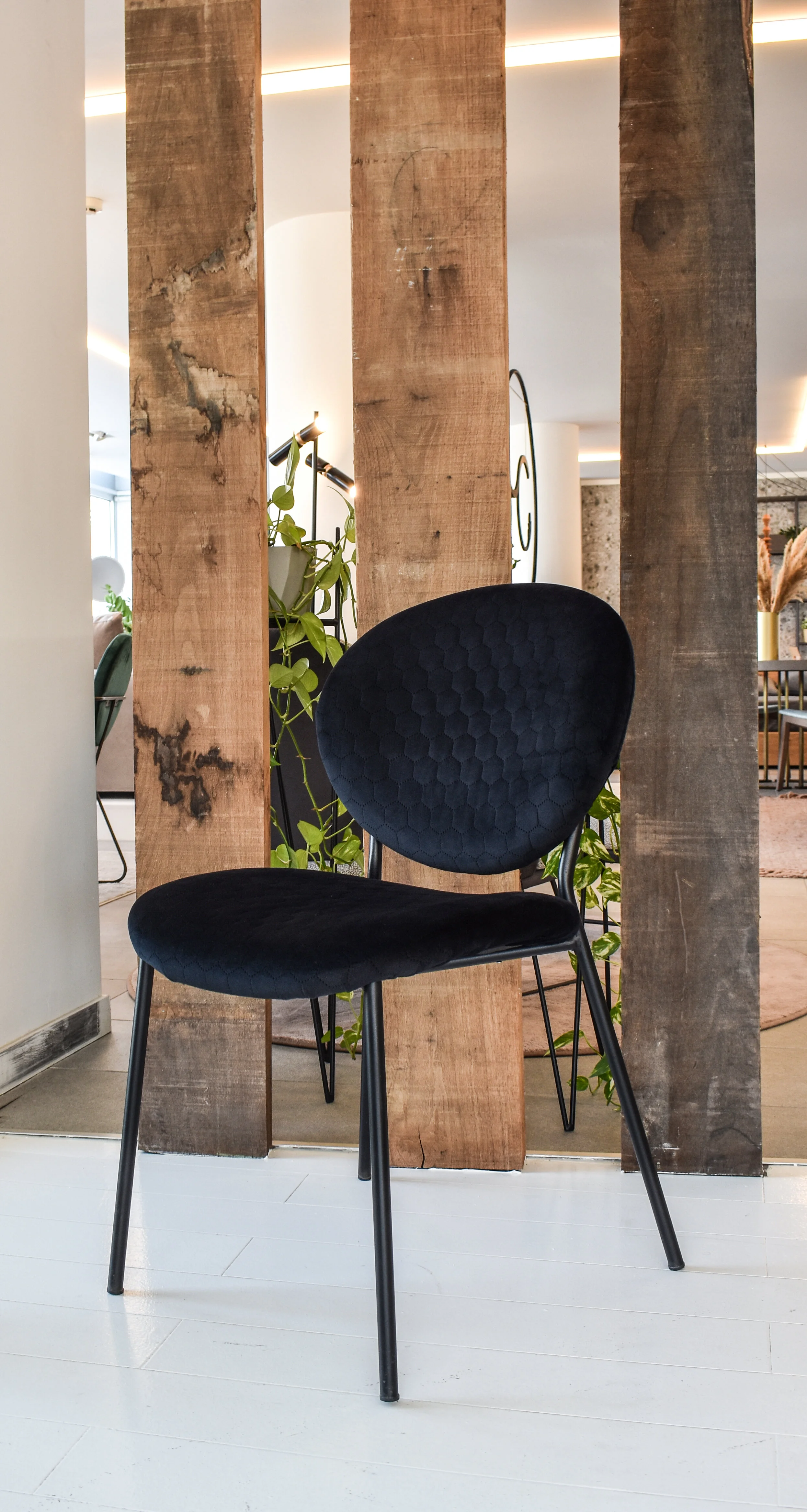 4. chair EARTH 1.JPG