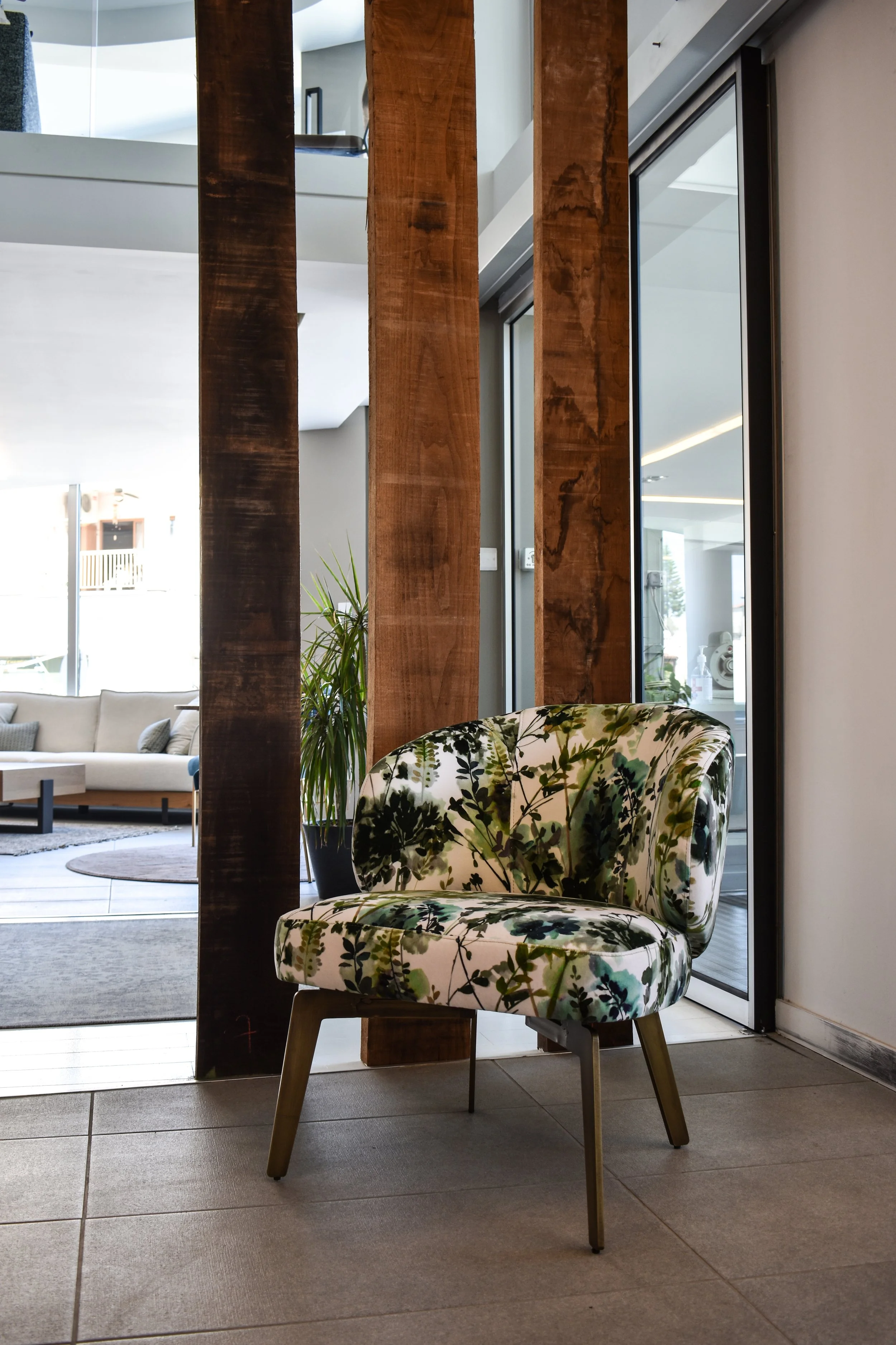 armchair GOLD last 2.JPG