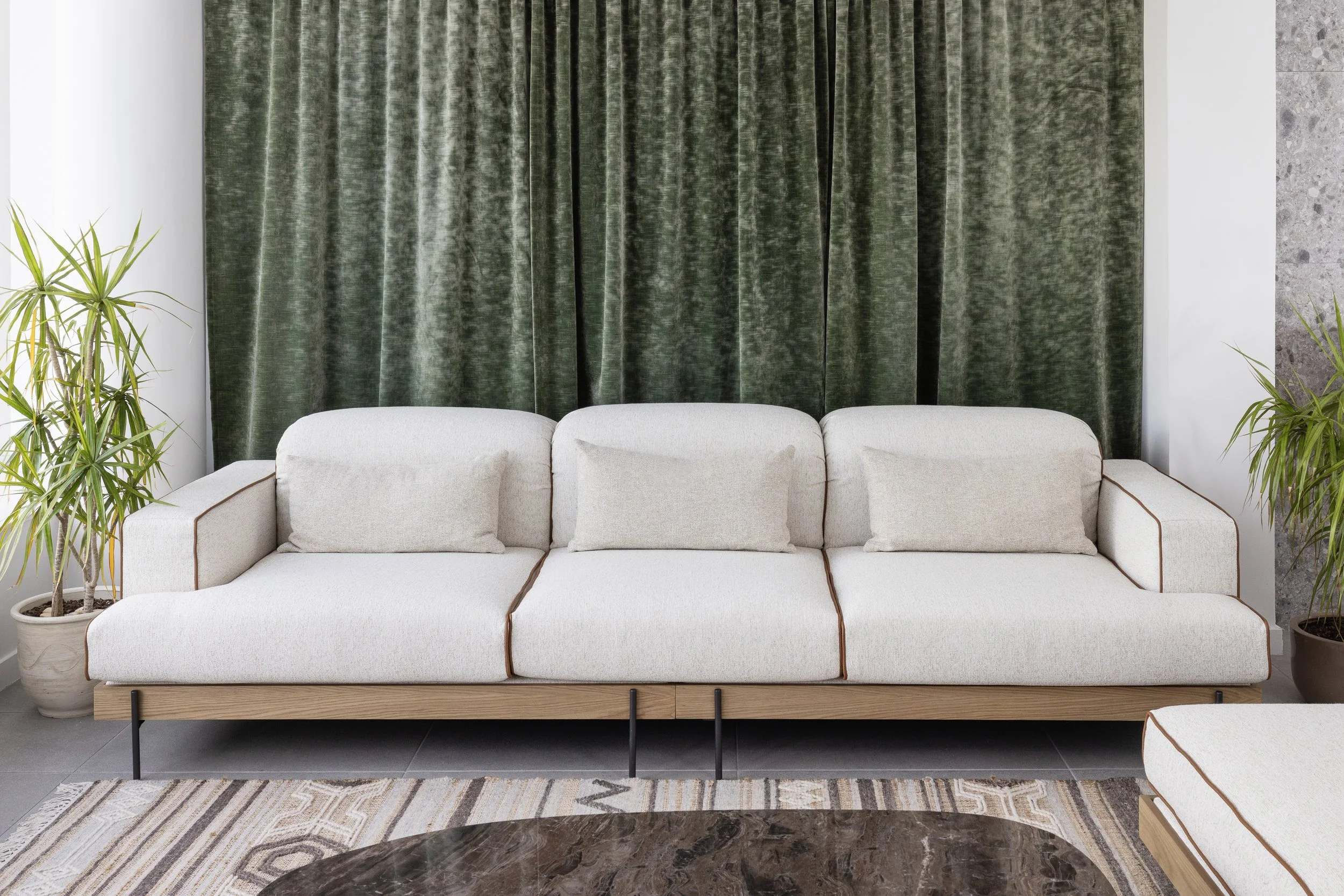 MCShowroom_250220_0431.jpg