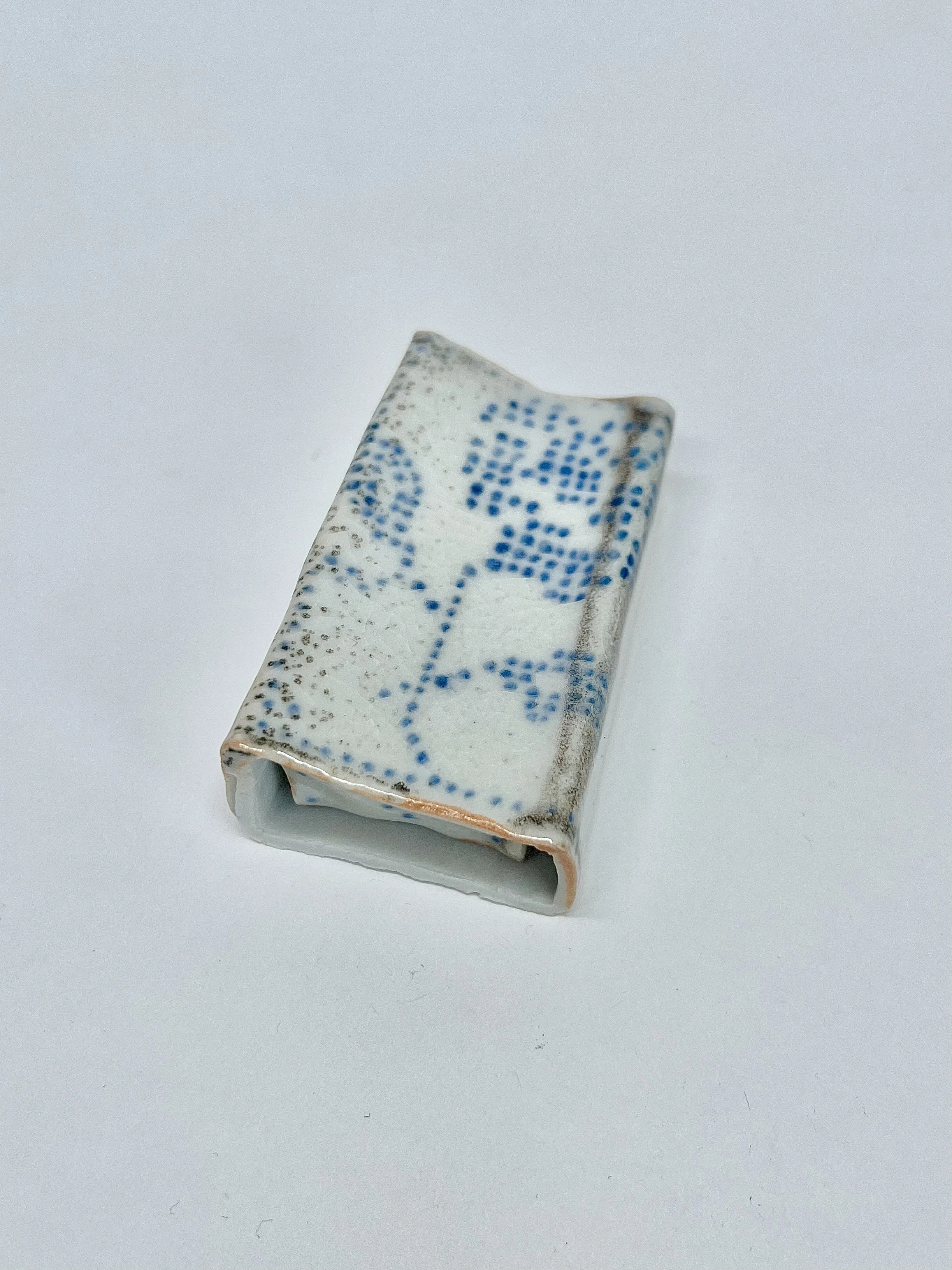 small matchbox (cross stitch rose)