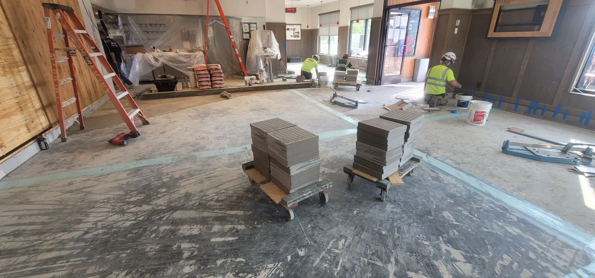 Looney’s Tile Commercial Tile Installation Unit