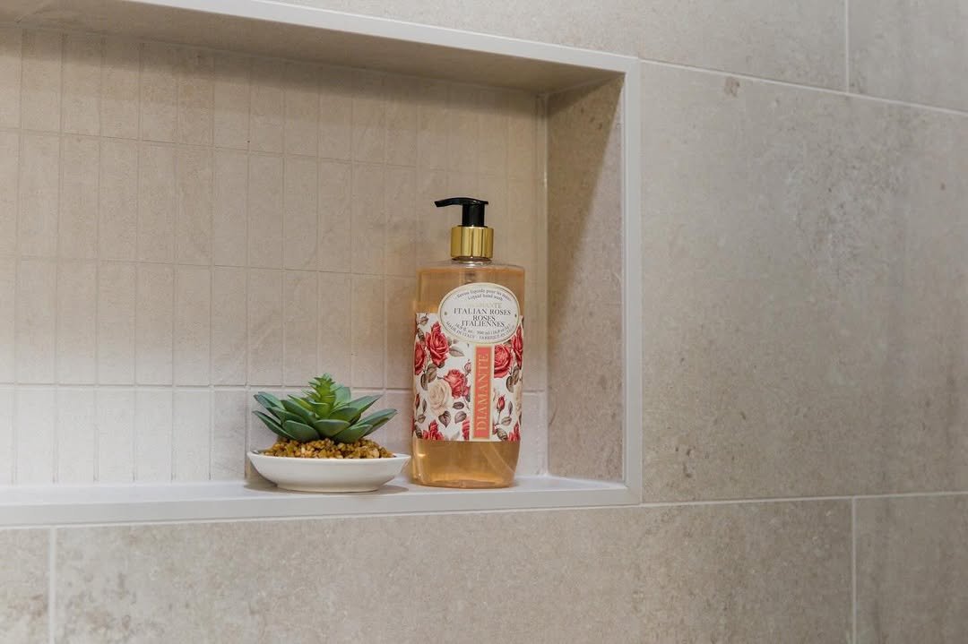 LOONEYS TILE Jack N Jill bathroom15.jpg