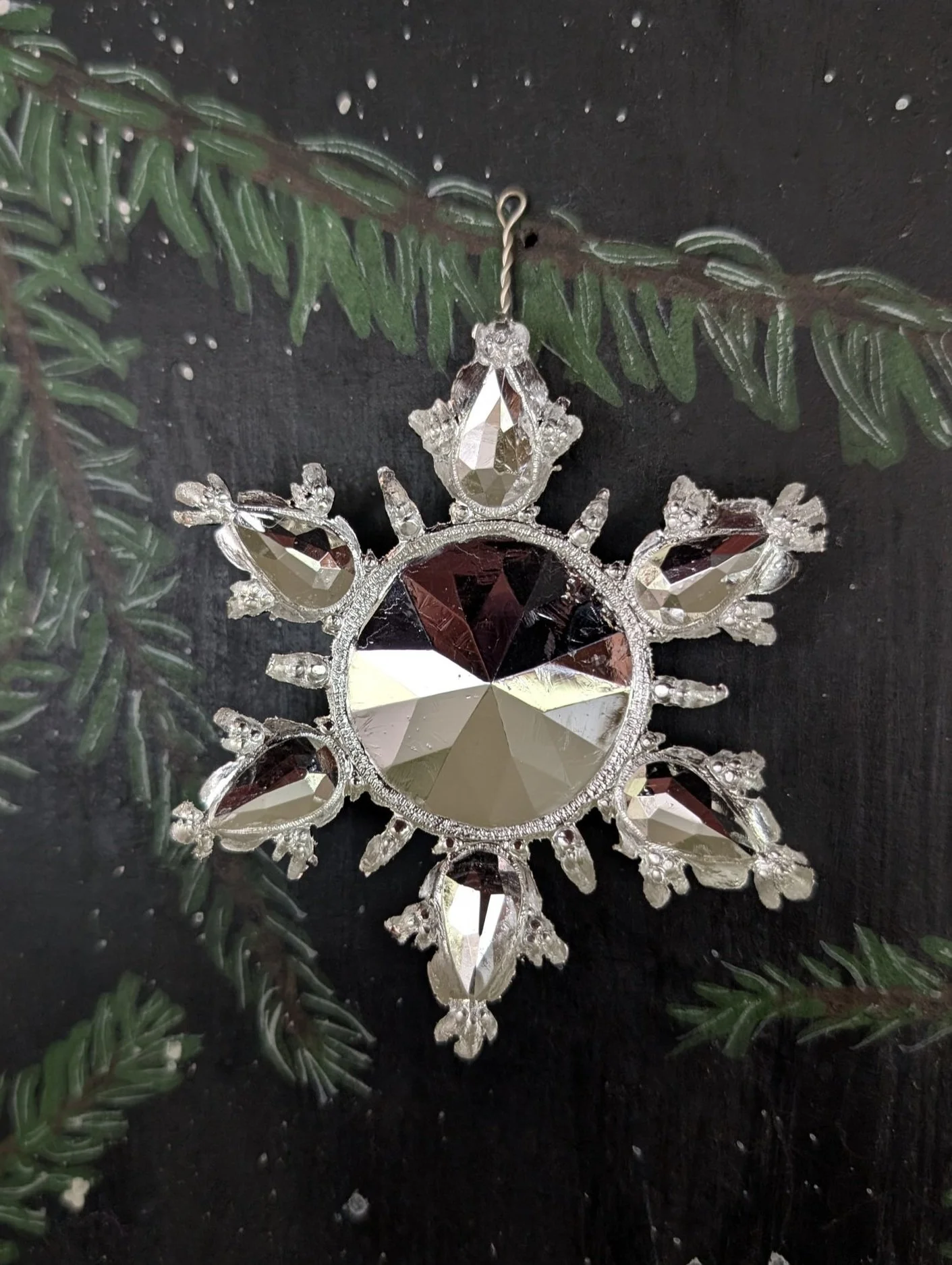 Silver Teardrop Snowflake