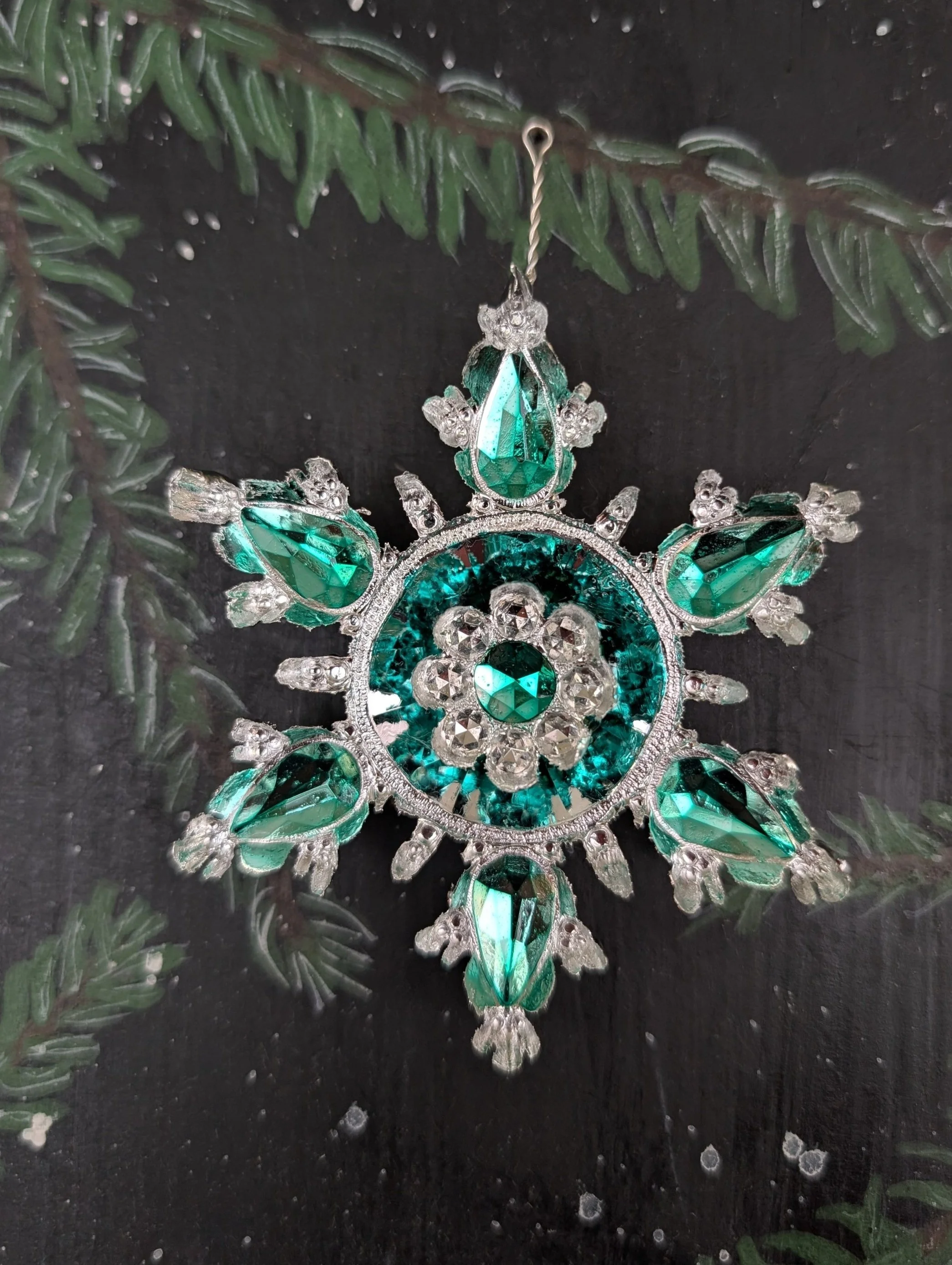 Floral Teardrop Snowflake