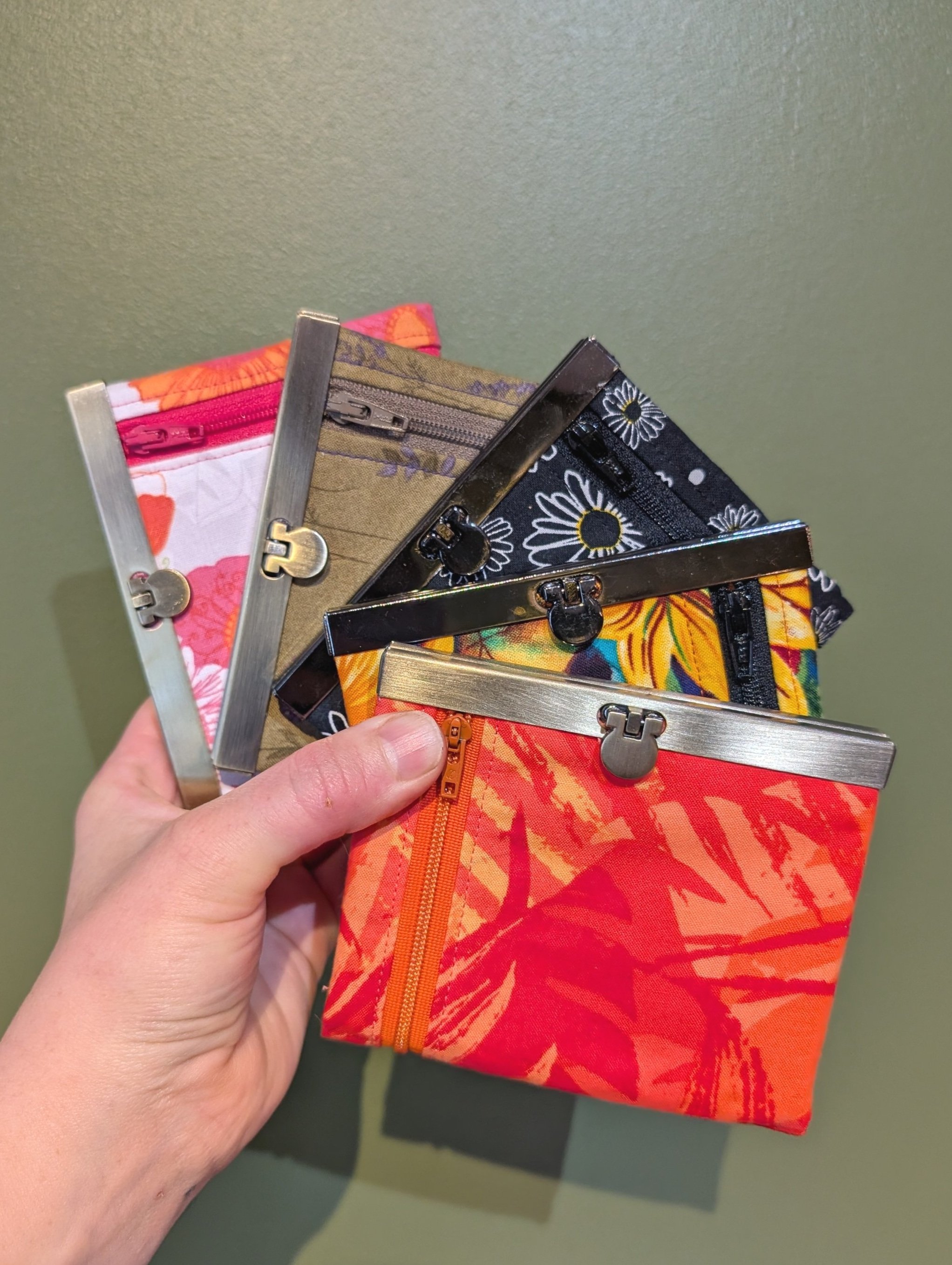 Small Bi-Fold Fabric Wallets