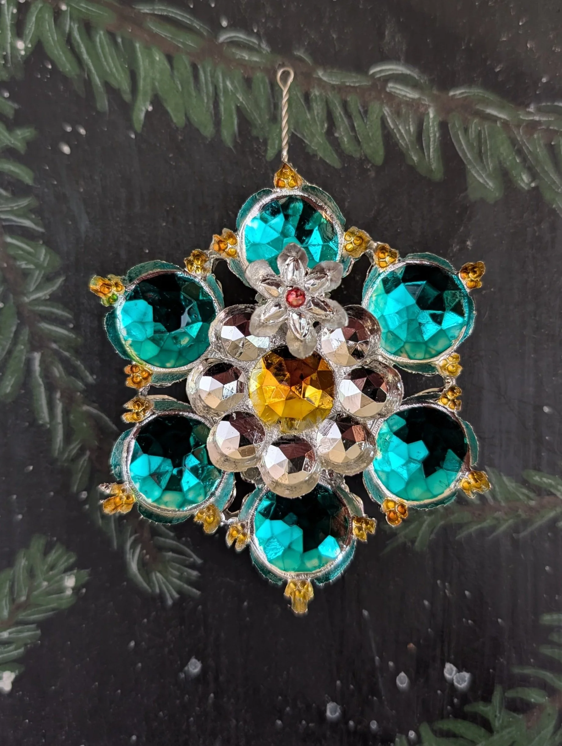 Floral Round Snowflake