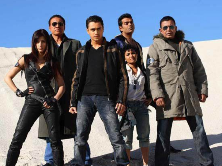   5. Luck  An underworld kingpin recruits people endowed with 'Luck' from across the globe to take part in a series of challenges designed to test their 'Luck' factor, as gamblers around the world bet on them. — India, 2009   (Director: Soham Shah)  