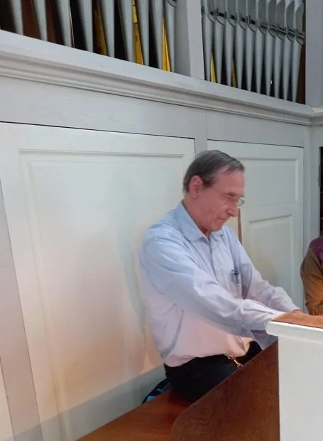 Gerrit wit orgel.jpg