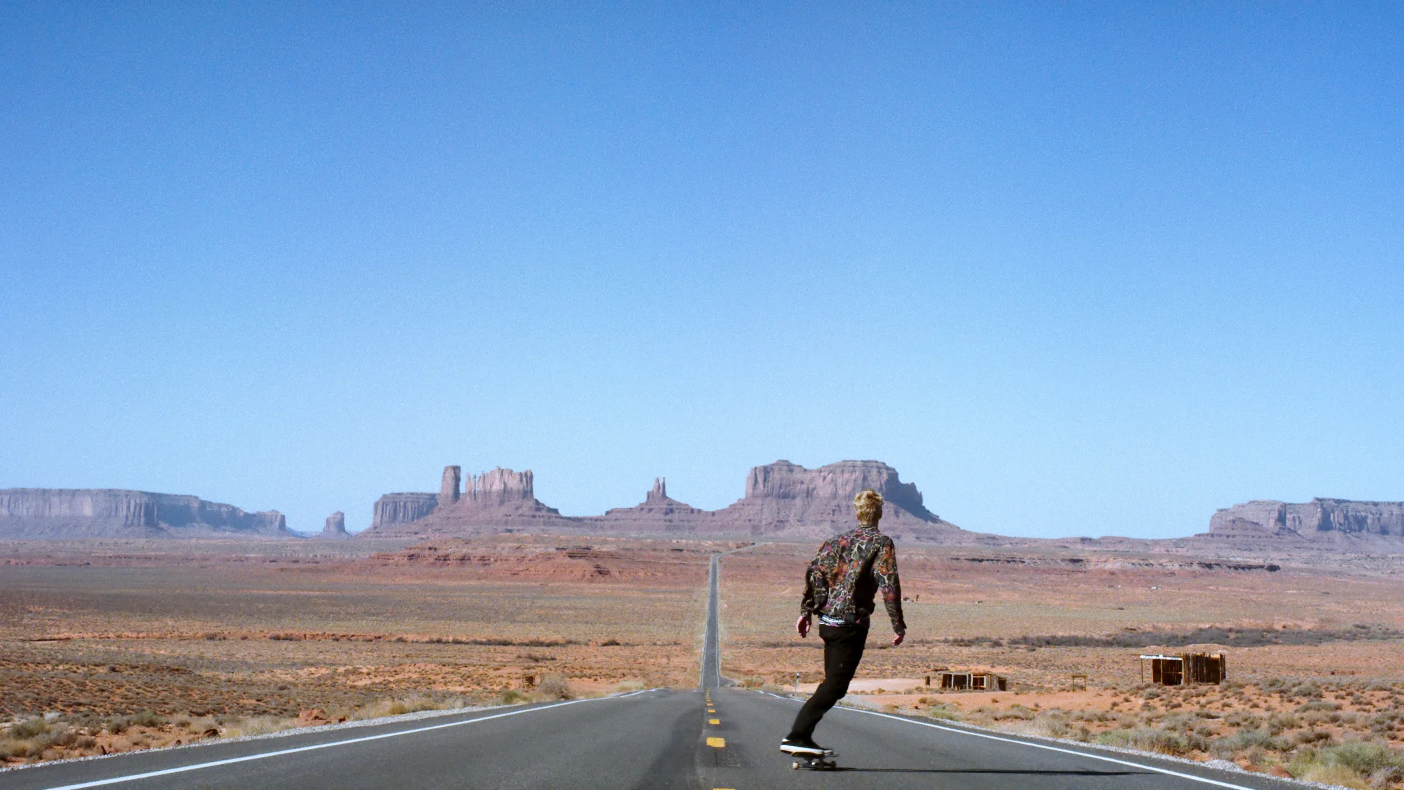 Poolside - Feel Alright (Official Music Video)