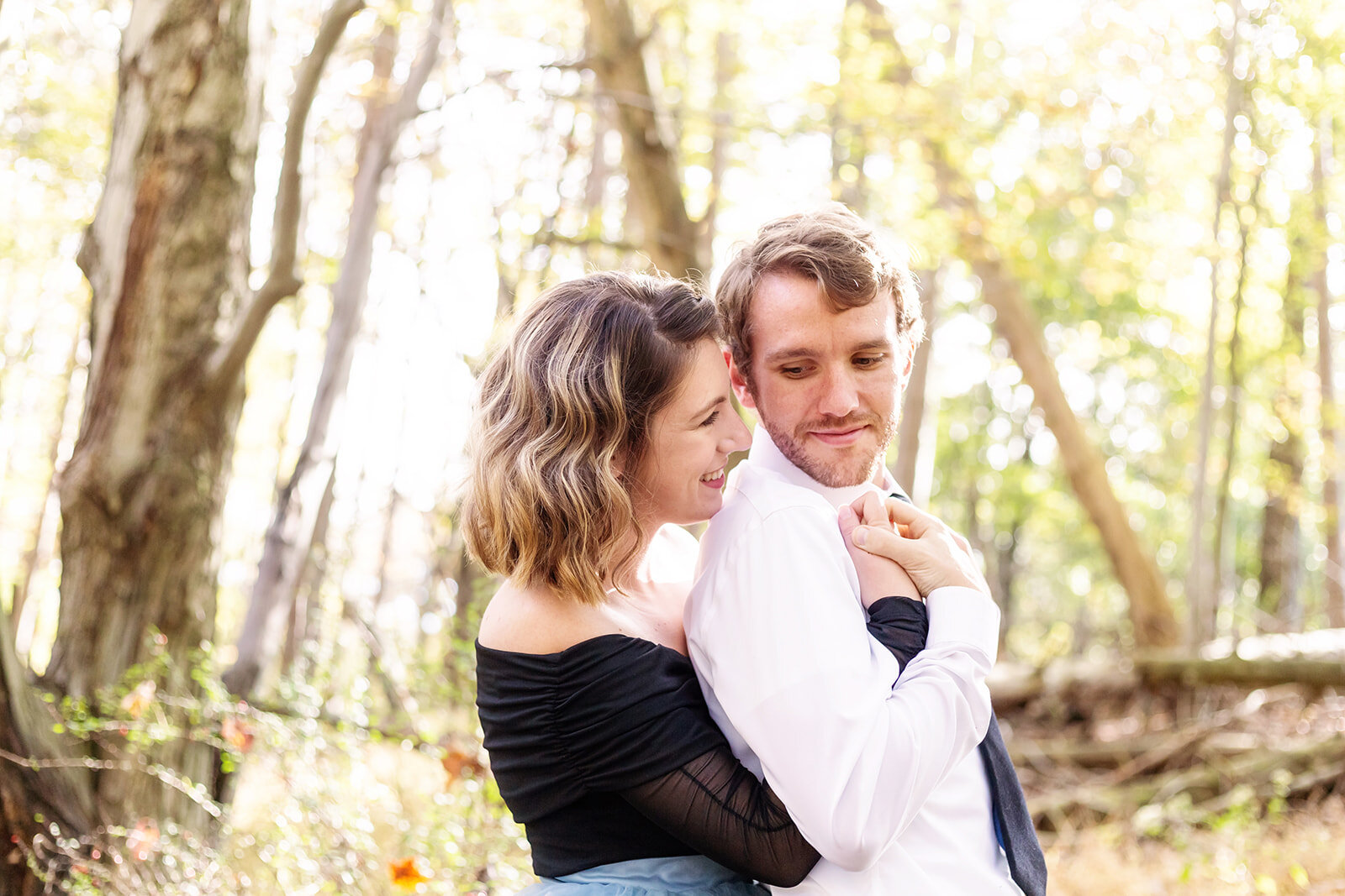 Izzy and Andy’s glamorous Allegheny County engagement session at North Park Pittsburgh by Angie Cadell Photography