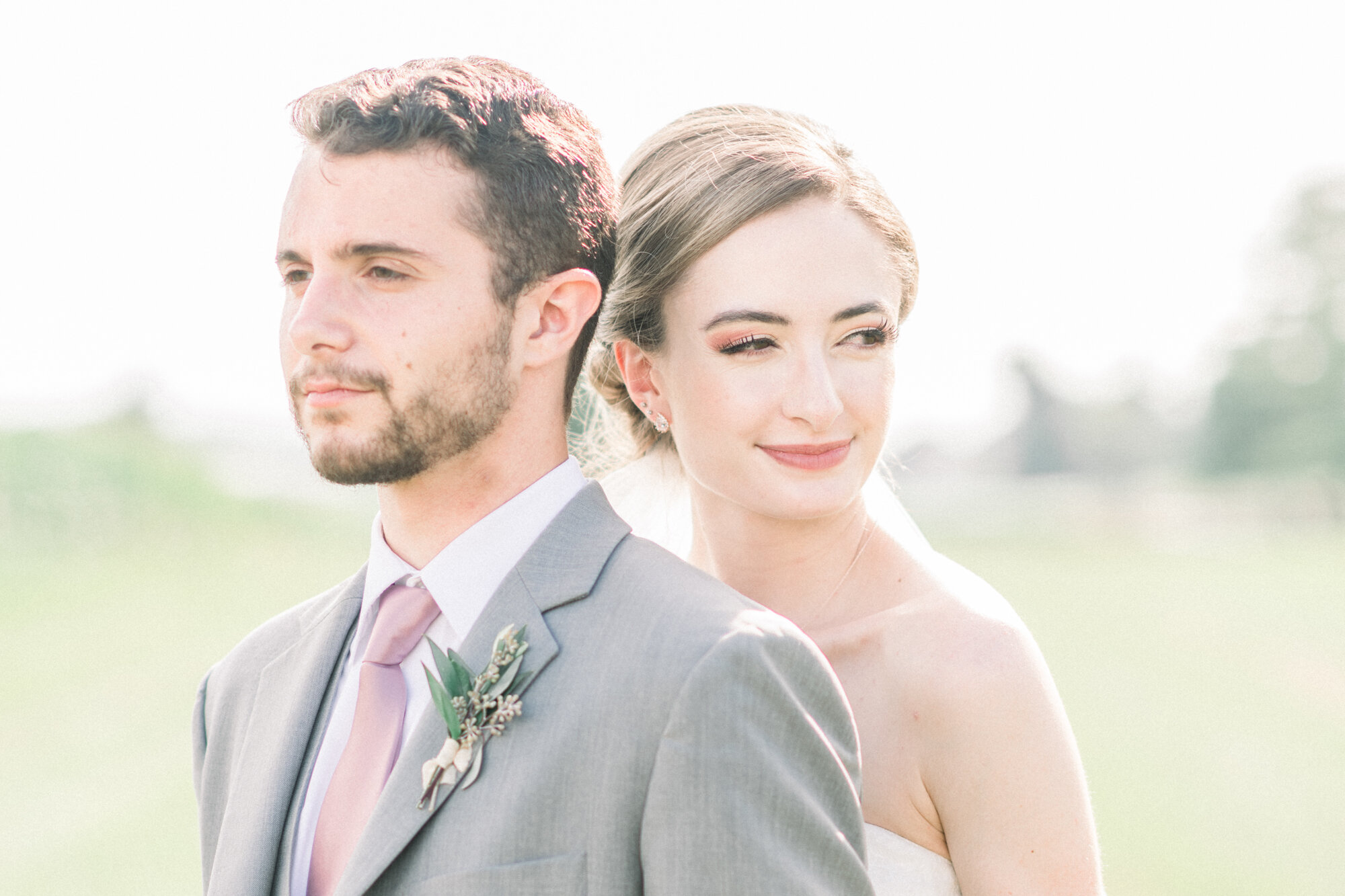 Rustic chic summer wedding at Lakeview farms in Dover, Pennsylvania. With floral design by Blossom Bliss Florals and captured by central pa wedding photographer Lindsay Eileen Photography