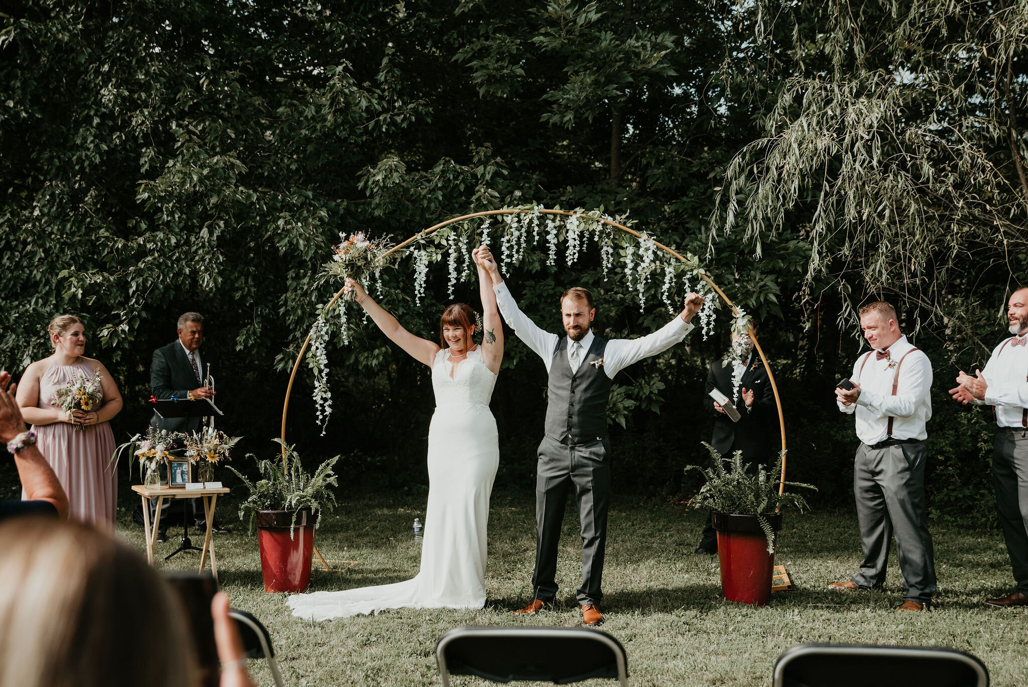 This bucks county, Pennsylvania backyard wedding turned out more perfect then imagined for Lauren an John who decided to elope this summer at home with their closest friends and family. Photographed by Rachel Betson Photography