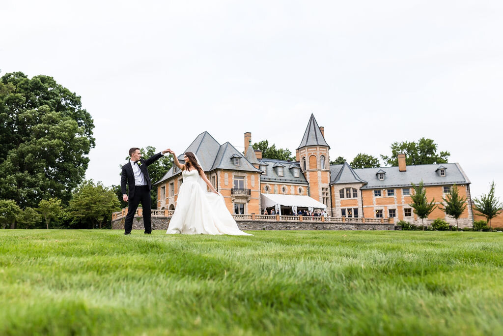 These two university of Philadelphia alums choose to have their wedding at Cairnwood Estate and the outcome was beautiful. Photographed by Ashley Gerrity Photography.
