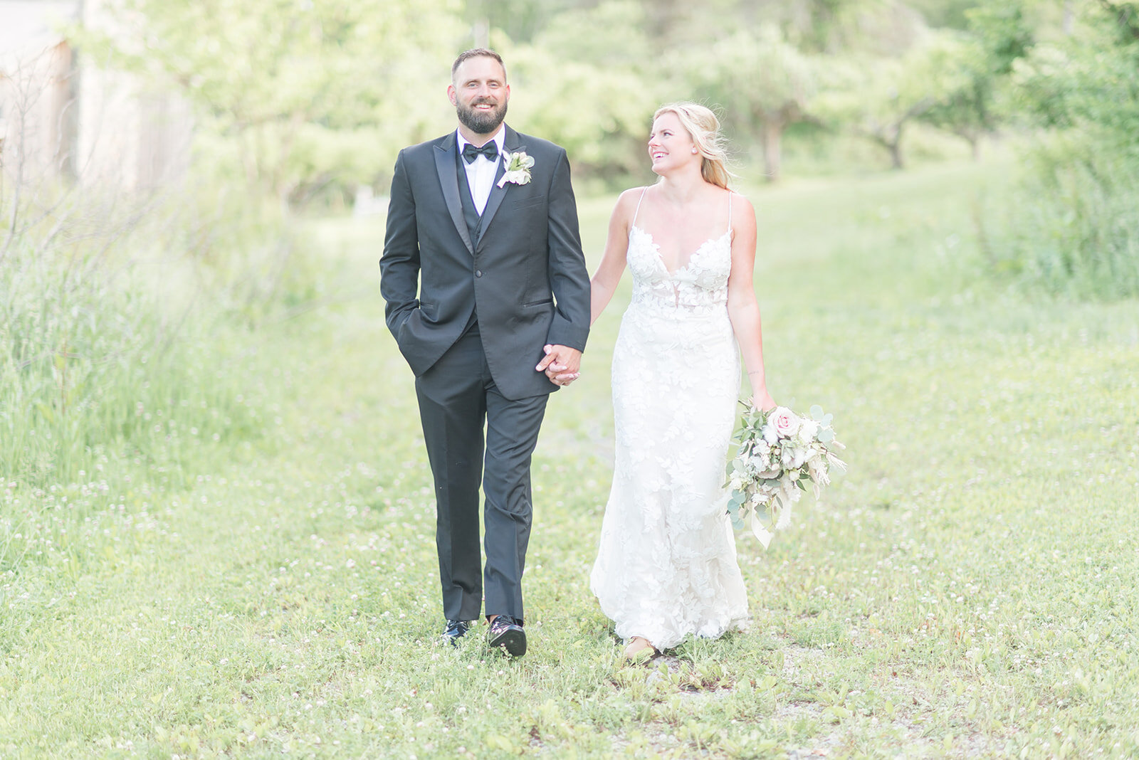 Whimsical Cabin Elopement Inspiration in Ohiopyle State Park