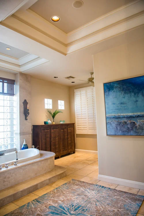 22+-+MasterBath+Blues+Modern+Art+Spa+Luxe.jpg