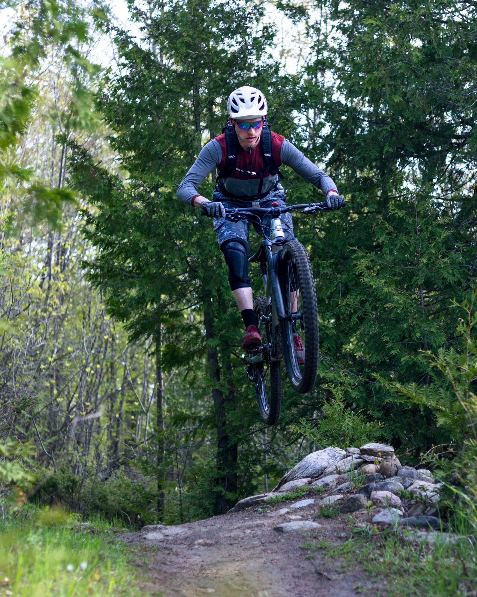 Alex Groenke Alex has a strong background in mountain biking and is a certified Specialized Body Geometry Bike Fitter. Alex is also extremely well versed in cyclocross, road and off-road fits. Alex is an easy-going, enthusiastic individual with a great sense of humour - so not only will you end up with a bike that fits well, you’ll have a bunch of fun in the process.