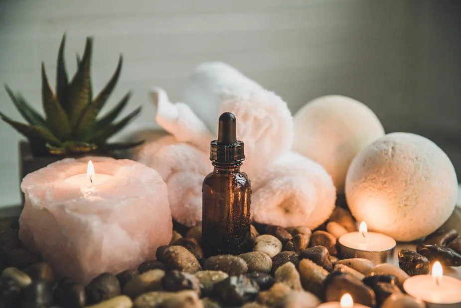 spa-tools-and-decorations_925x.jpg