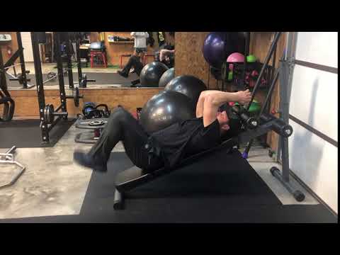 414. Incline bench crunch