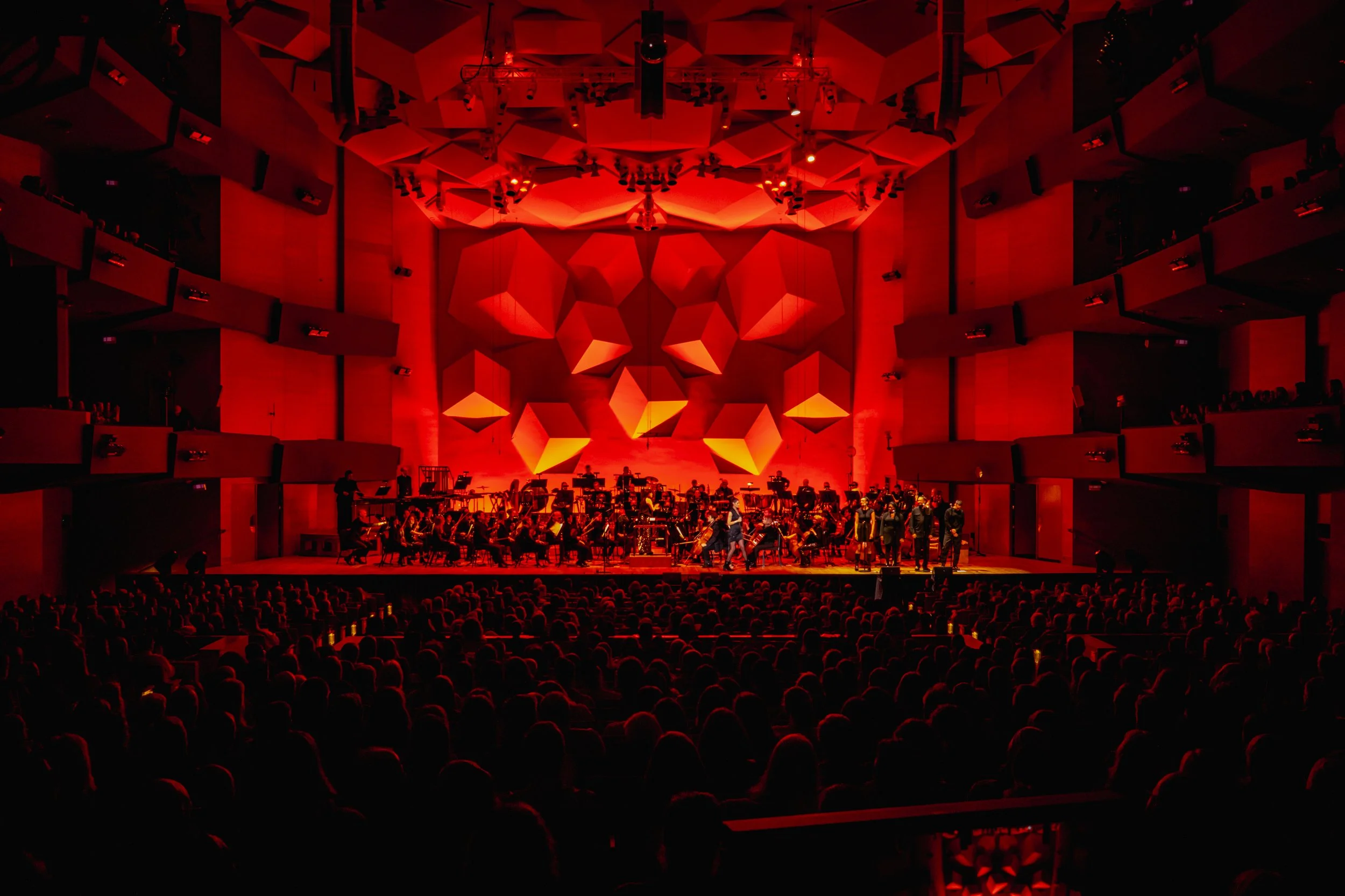 Dessa_Mn_Orchestra_Night1_BUMP_OPERA_2025-1339.JPG