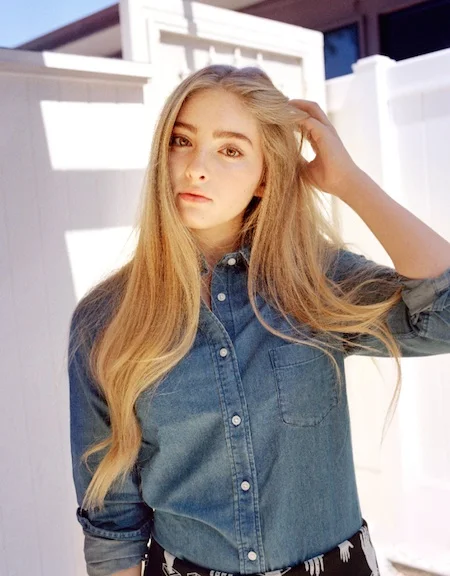 Willow+Shields+Wonderland1.jpg