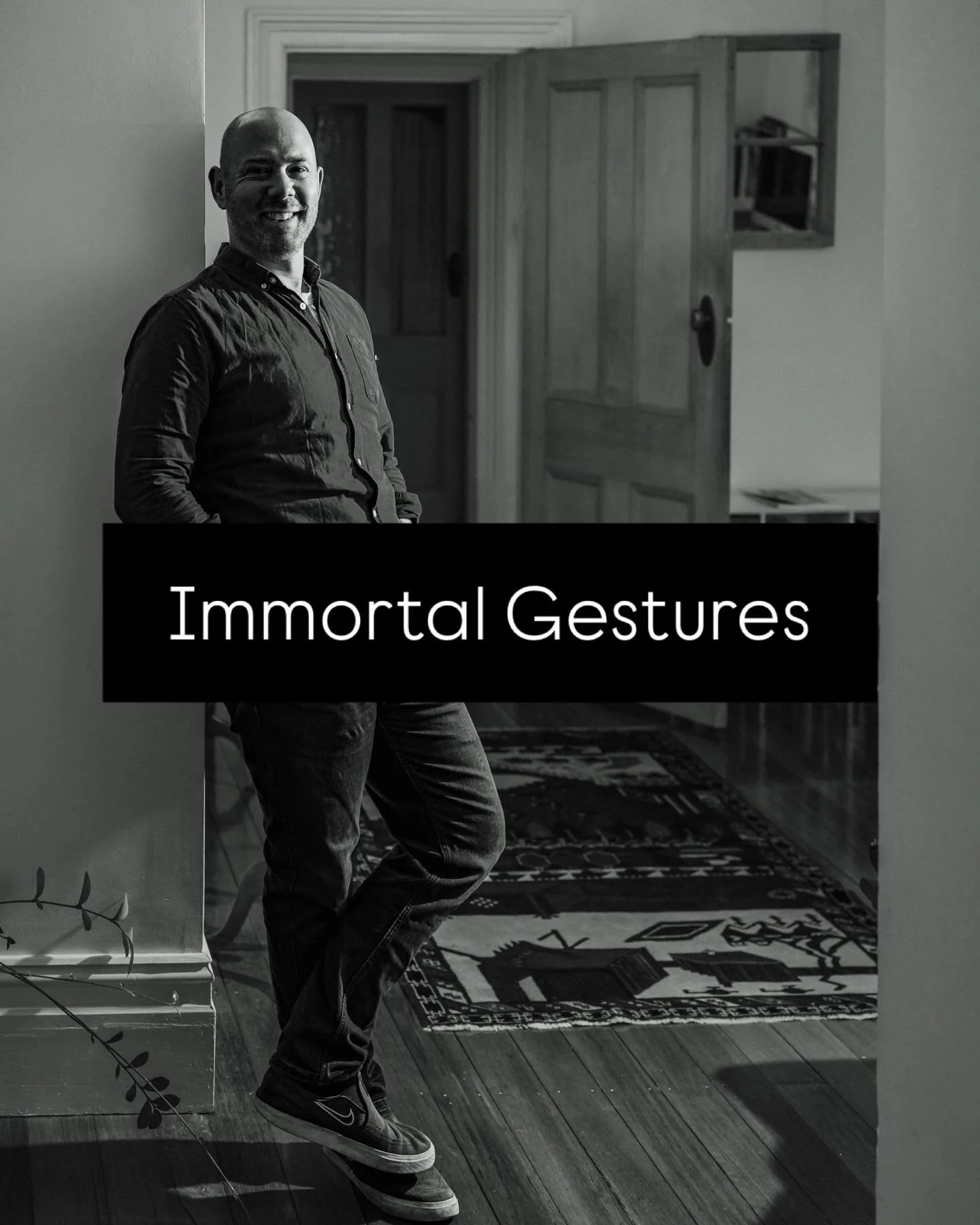 Out now across Australia, UK and North America. IMMORTAL GESTURES where @DrDamonYoung &mdash; decodes thirteen curious and popular human gestures. Drawing equally from classical poetry and science-fiction, heavy metal and ballet, Young illuminates ou