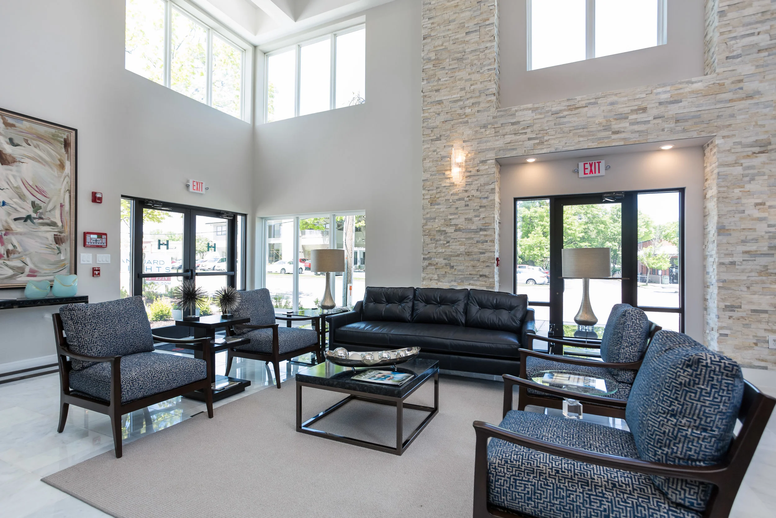 VanguardHeights-Lobby2-182.jpg