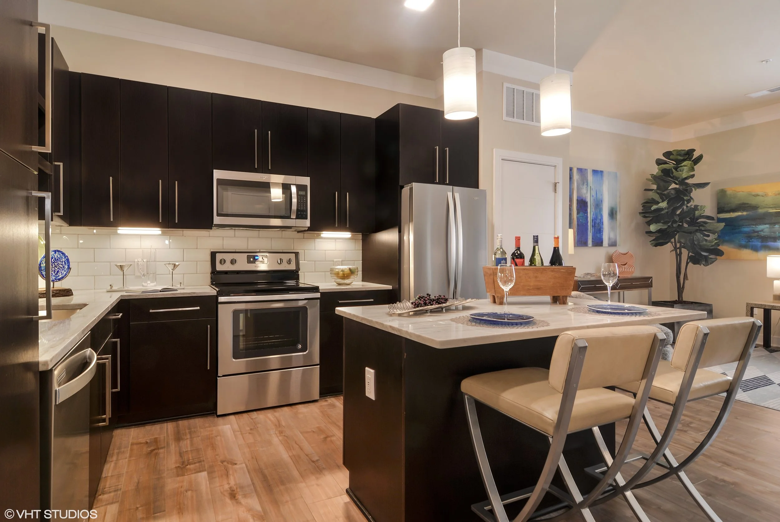 14_3600ParkEastDrive_TheAsterApartments_2020_HiRes.jpg