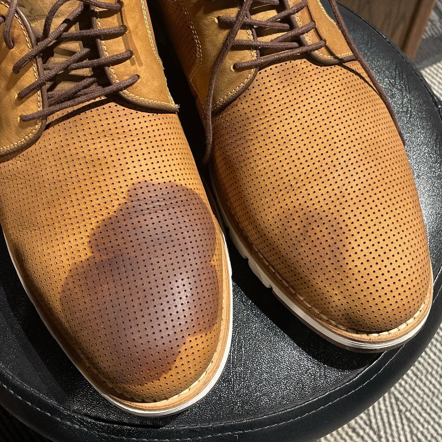 Sometimes accident happen.
Like &ldquo;Help-I-Spilled-a-Bottle-of-Shaving-Oil-on-My-Shoes&rdquo; Accidents.
.
.
.
#GrandRapids #Shoecare #Shoeshine #ShoeRestoration #JohnstonMurphy #AccidentsHappen #BeforeAndAfter