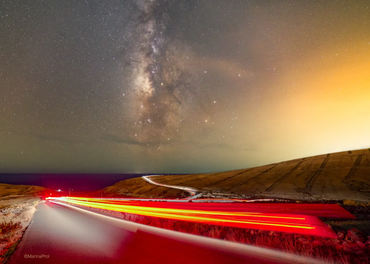 Carretera a la Vía / Road to the Milky