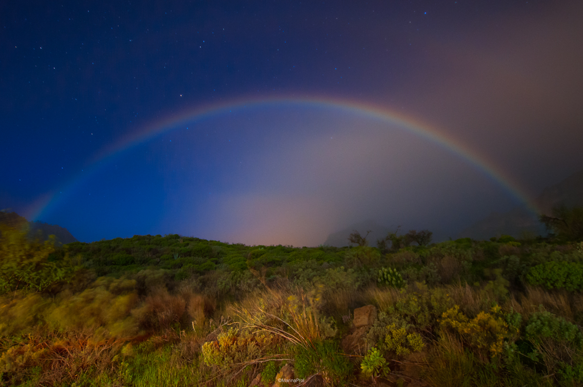 Moonbow.jpg