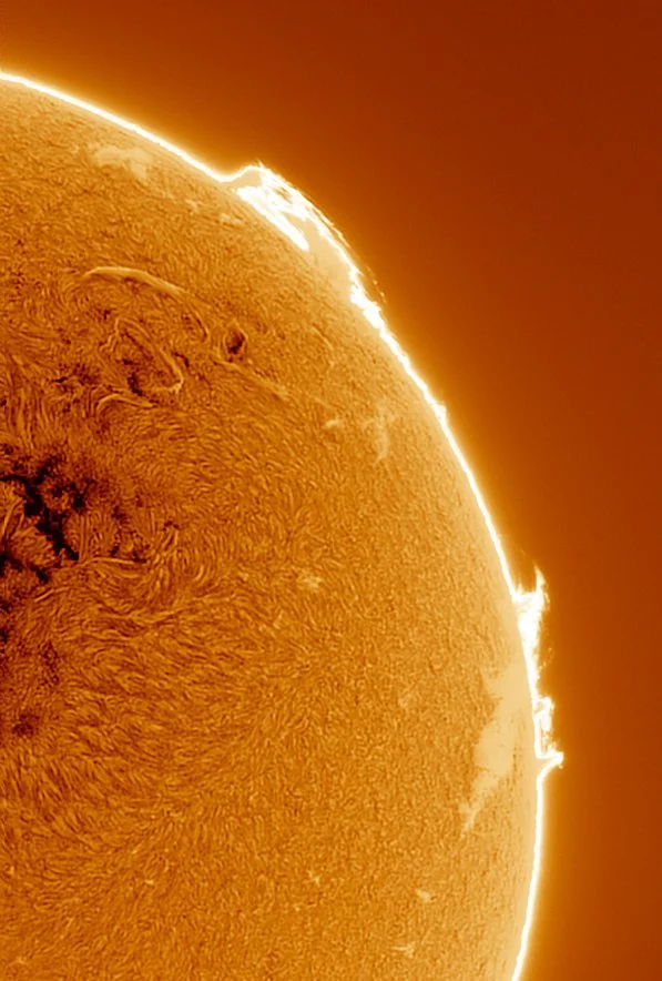 Sol en h-alpha invertido