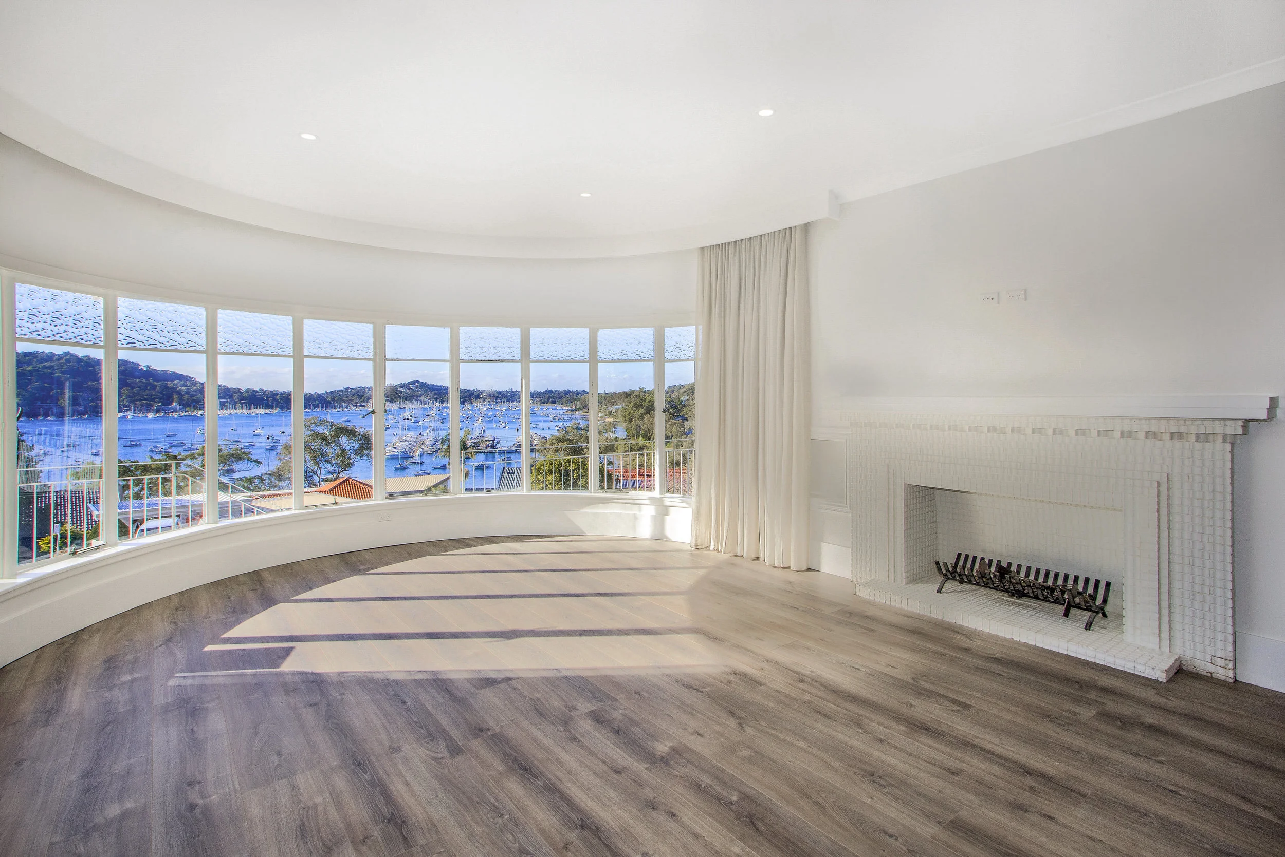 LIVINGROOMBAYWINDOWedited.jpg