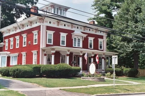Monier Manor