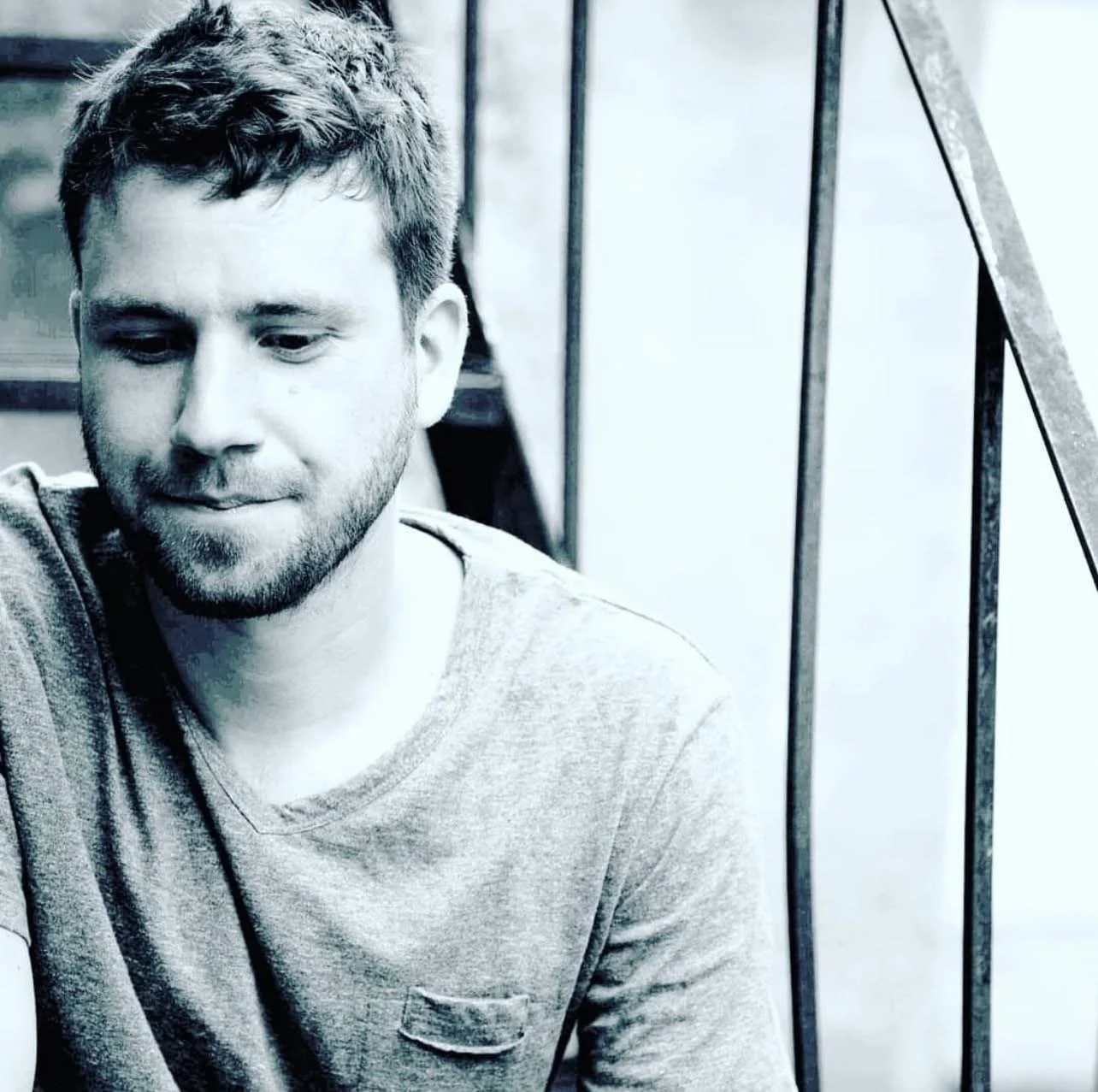 Sunday Social Happy Hour with Garth Clark