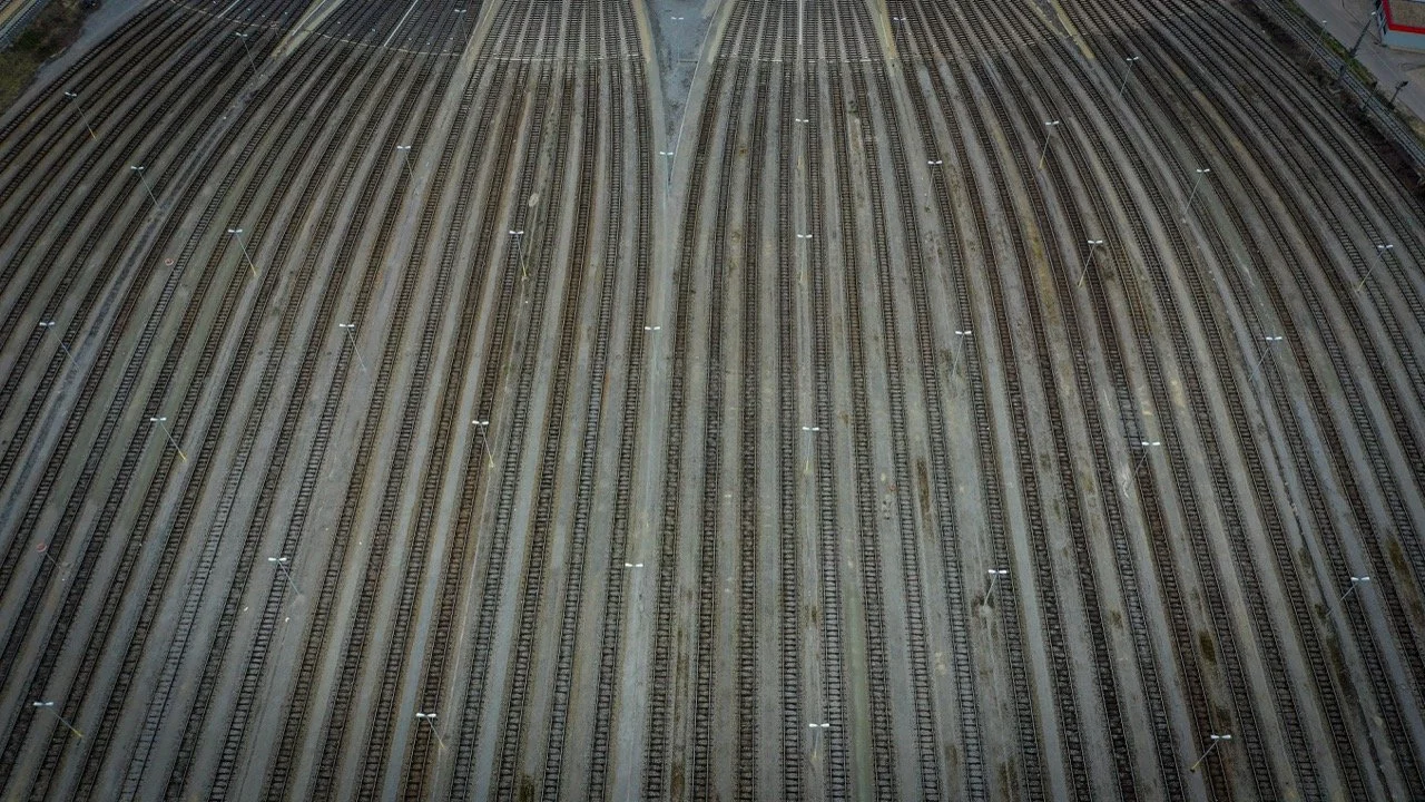 PS-TRAINS-008
