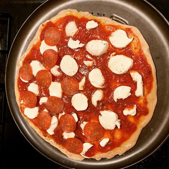 We made and ate this sourdough pizza last night. Thank the heavens. 🙏🏻🍕✨