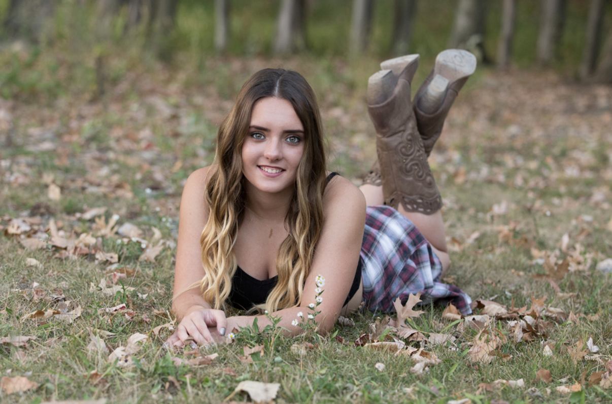 Aleasha Senior Portraits | Coe Lake Berea, Ohio | Cleveland Senior Portrait Photographer
