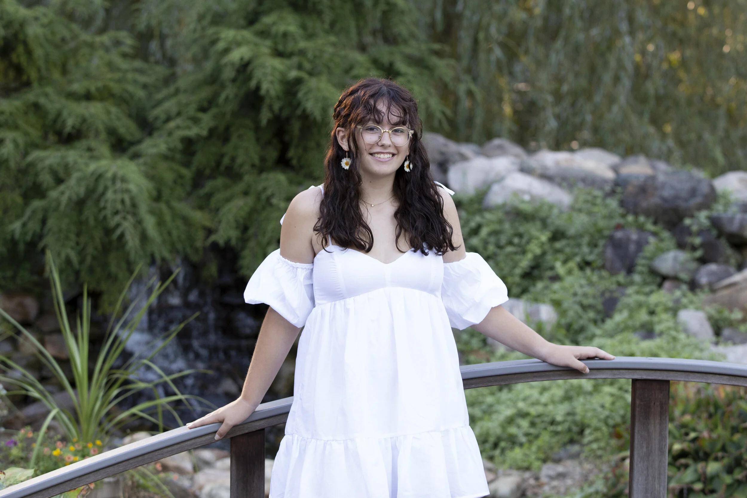Emily Senior Portraits | Schoepfle Gardens, Lorain County Metro Parks | Cleveland Senior Portrait Photographer