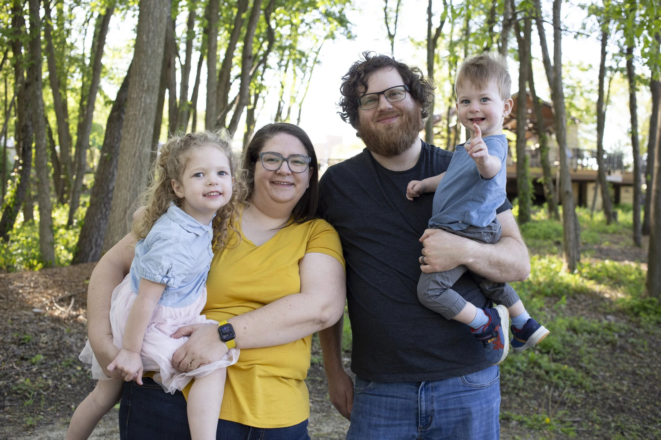 Family Portraits | Coe Lake in Berea, Ohio | Cleveland Family Photographer