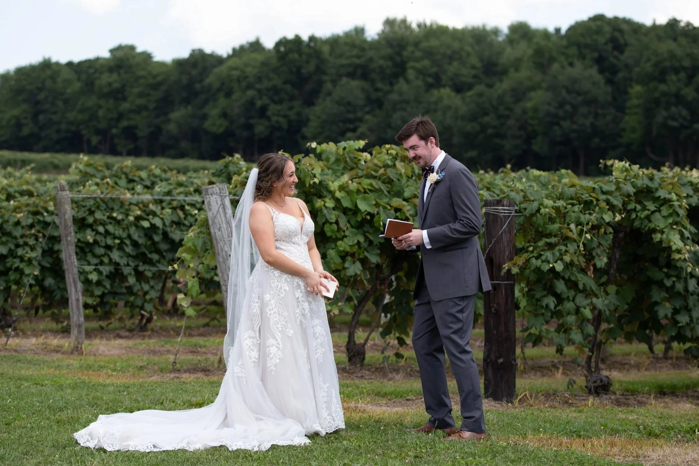 Jess &amp; Woody Wedding | Running Horse Farm Geneva, Ohio | Ohio Wedding Photographer