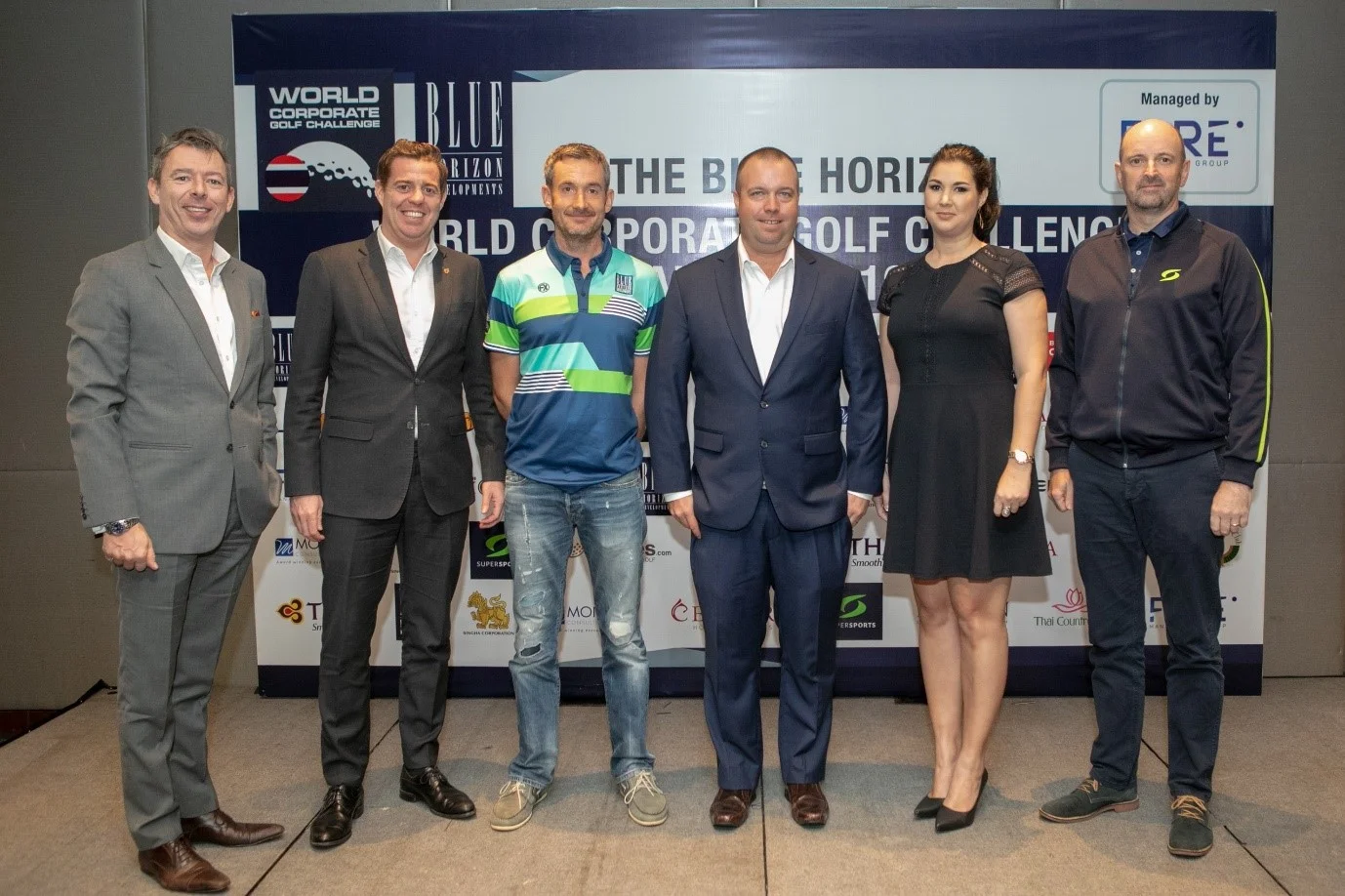 Press con photo.jpg