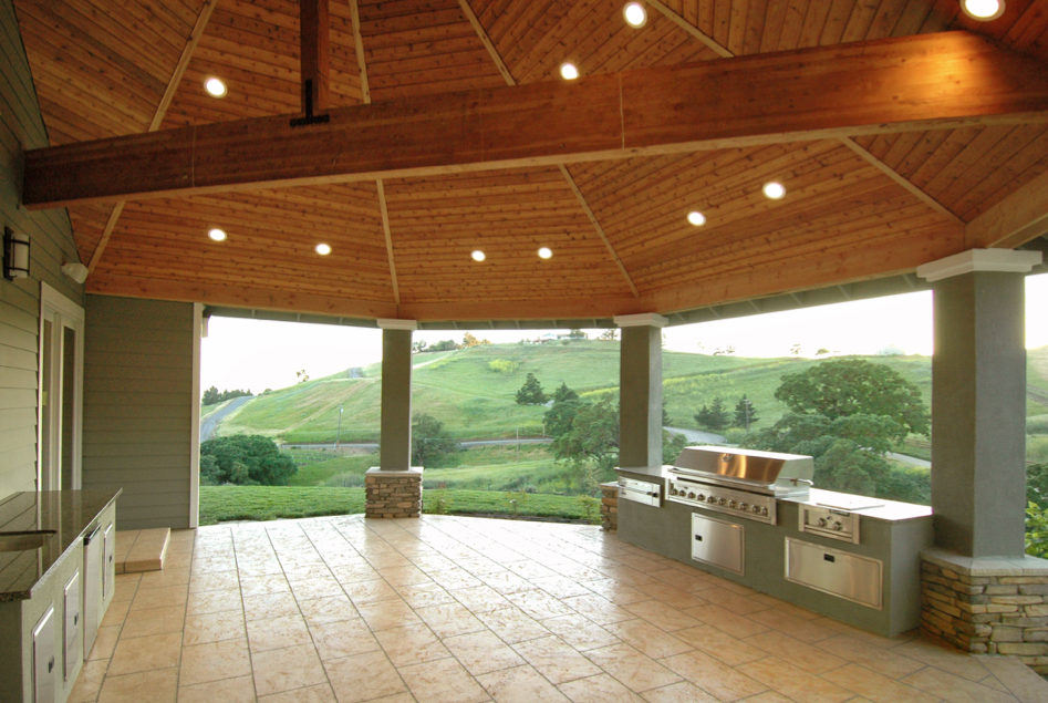 12 TWINOAKS PATIO.png