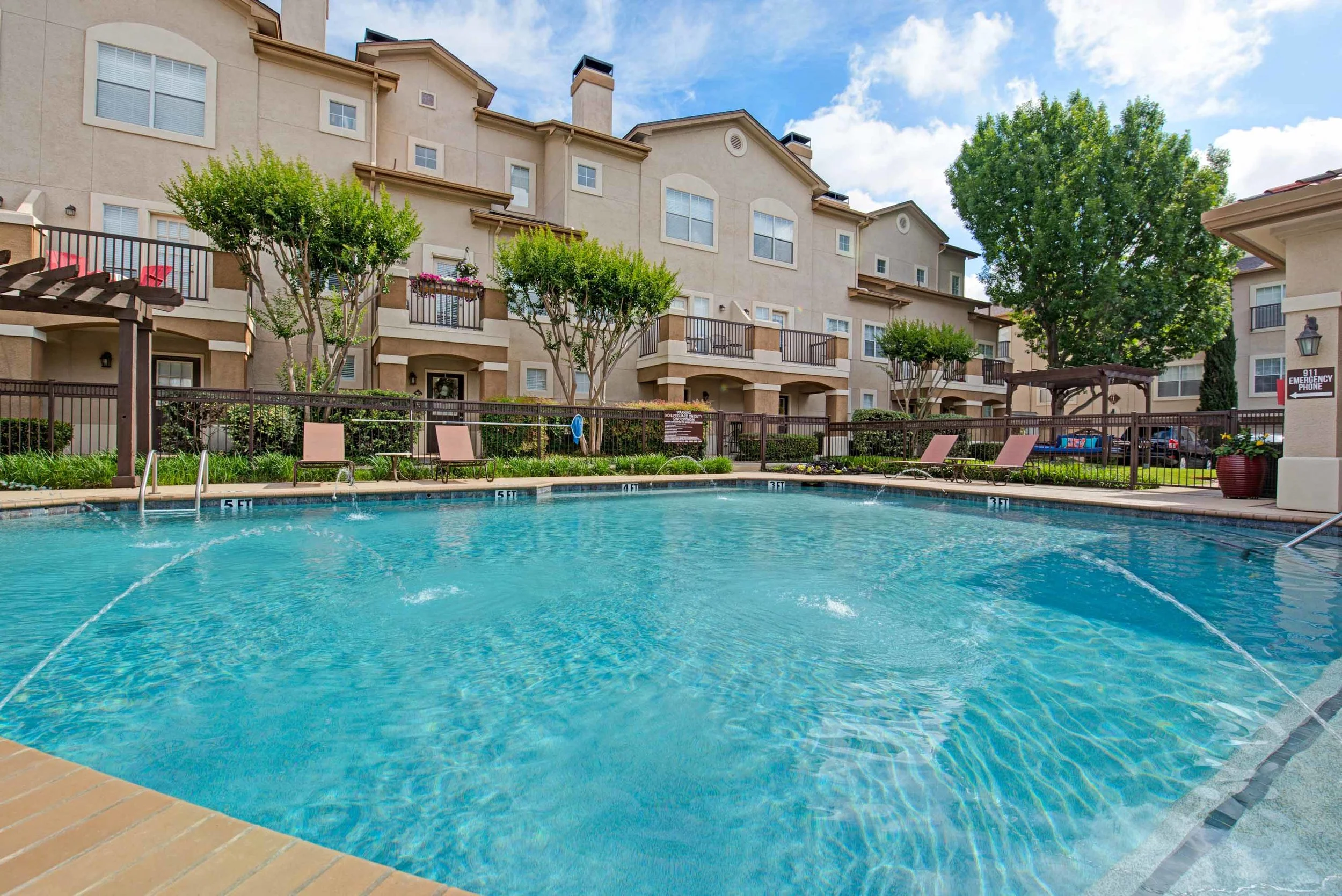 Fort Worth Multifamily Property Now Managed by Dallas Firm — Valiant