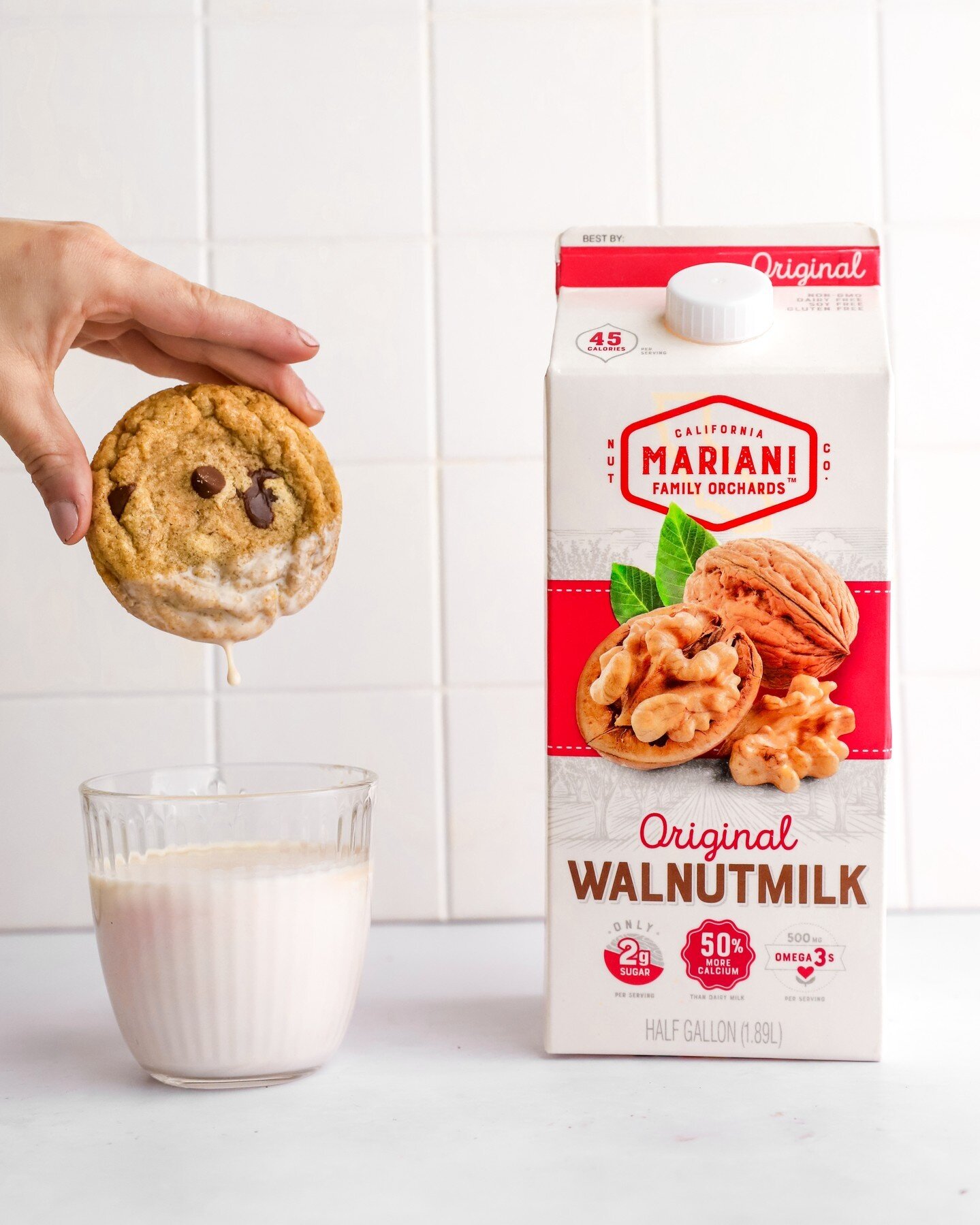 Grab a glass of our Original Walnutmilk and pair with a cookie to celebrate National Chocolate Chip Cookie Day!