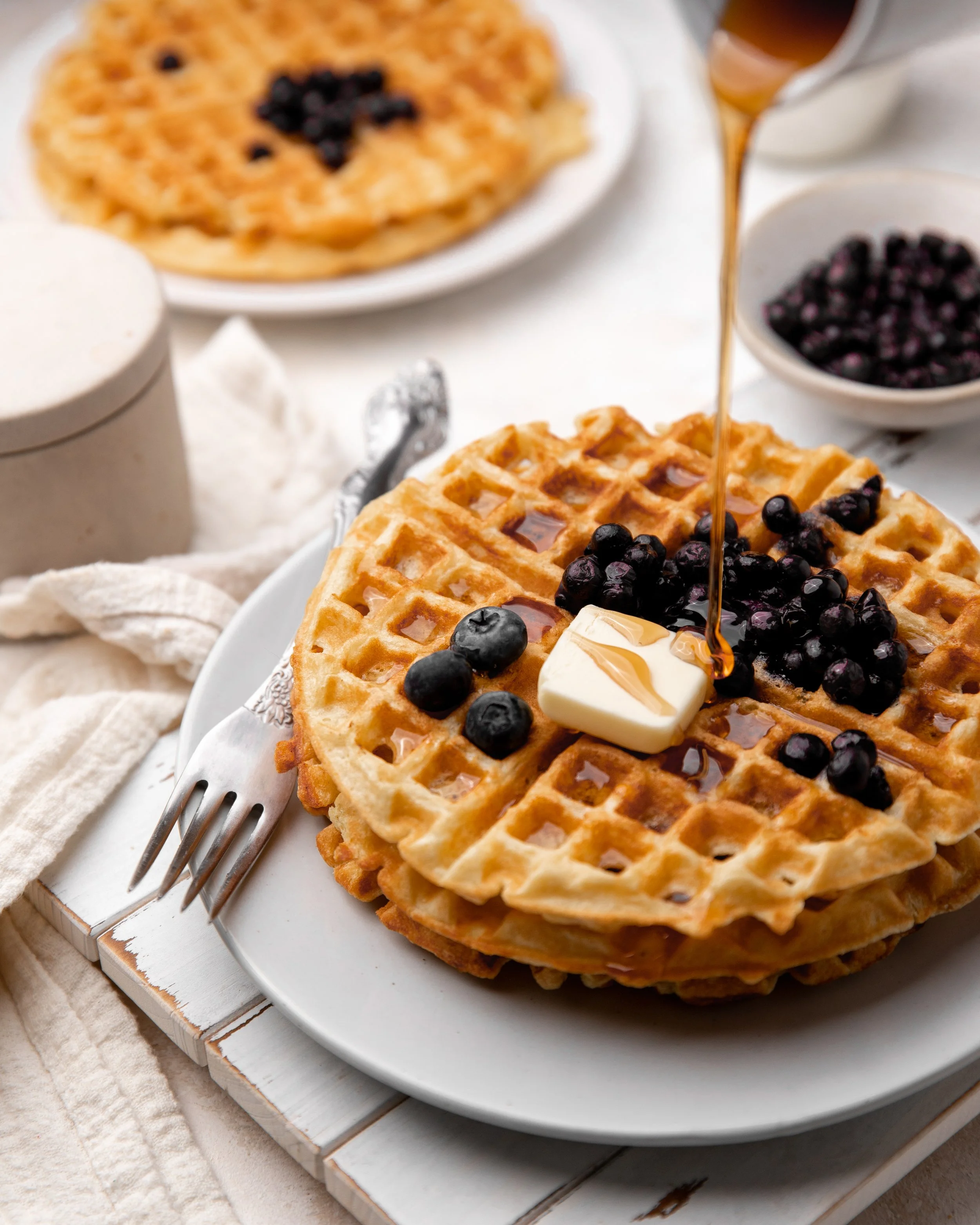 Dairyfree waffles with blueberry compote — Mariani Walnutmilk